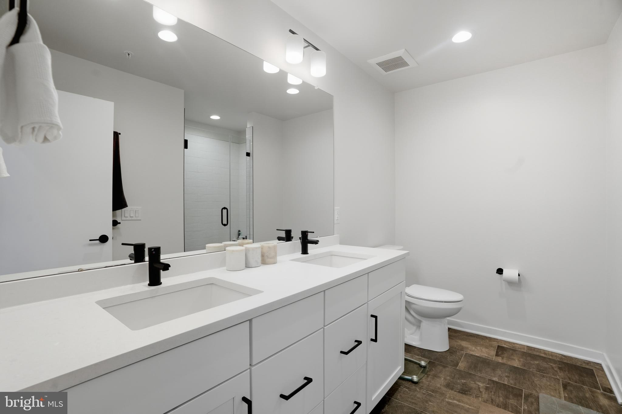 NORTHBANK - Residential