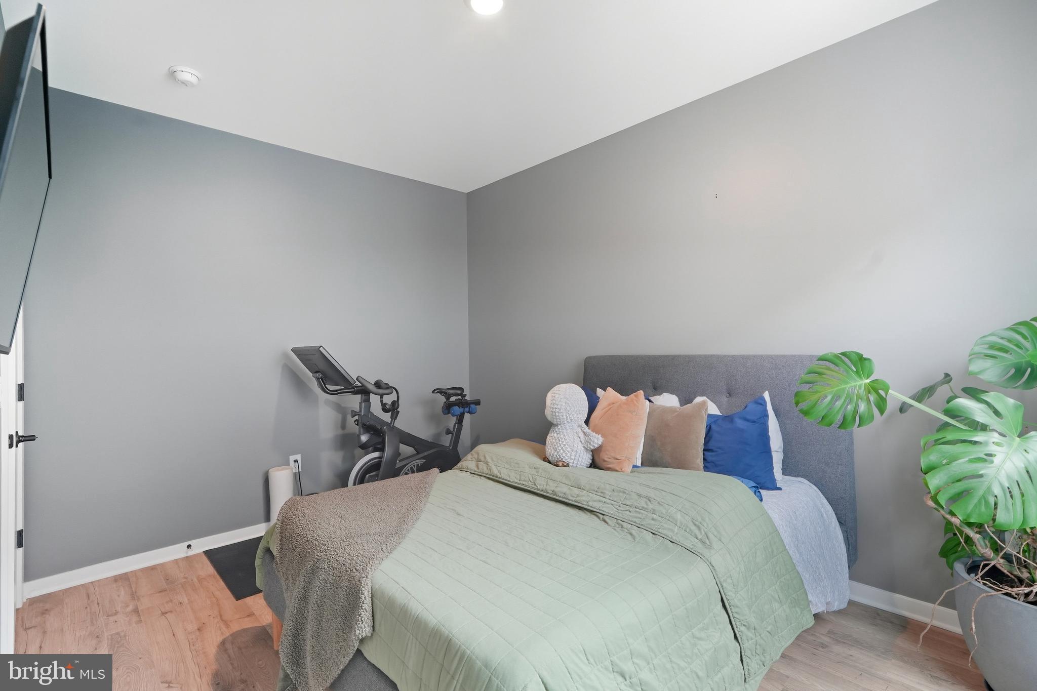 NORTHBANK - Residential