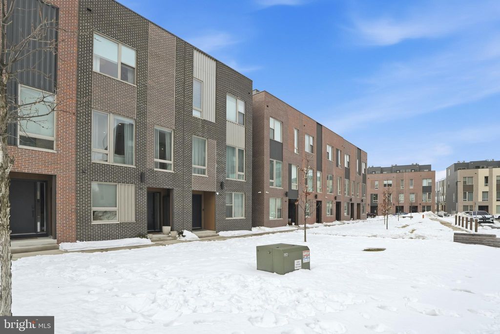 Photo of 3112 Pierview Lane, PHILADELPHIA, PA 19125 (MLS # PAPH2582082)