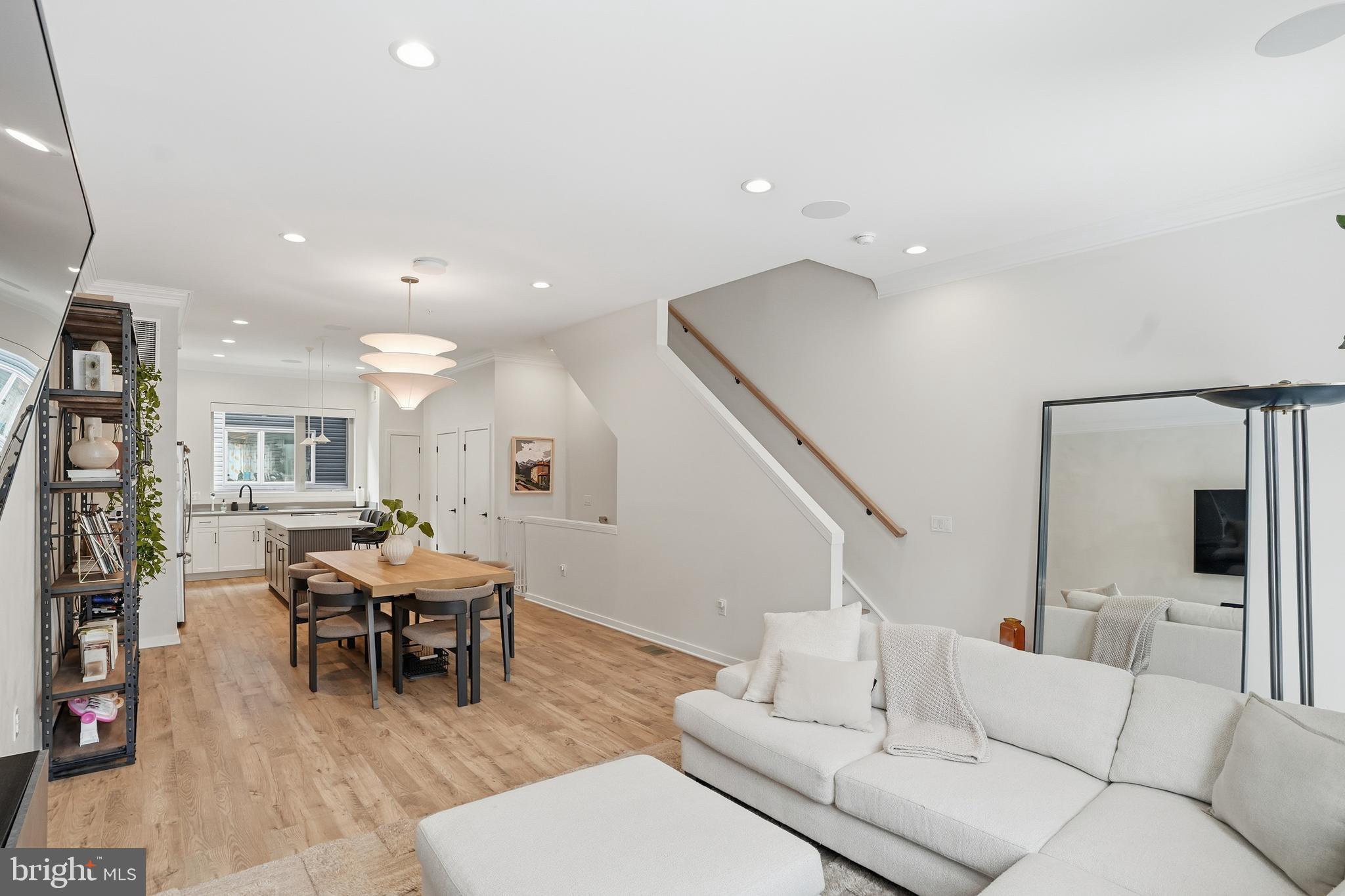 NORTHBANK - Residential