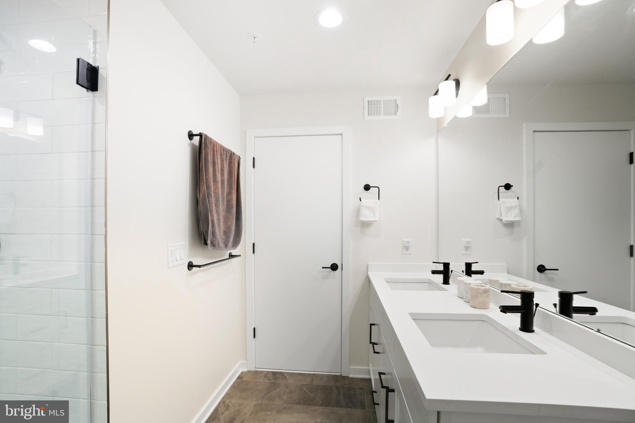 NORTHBANK - Residential