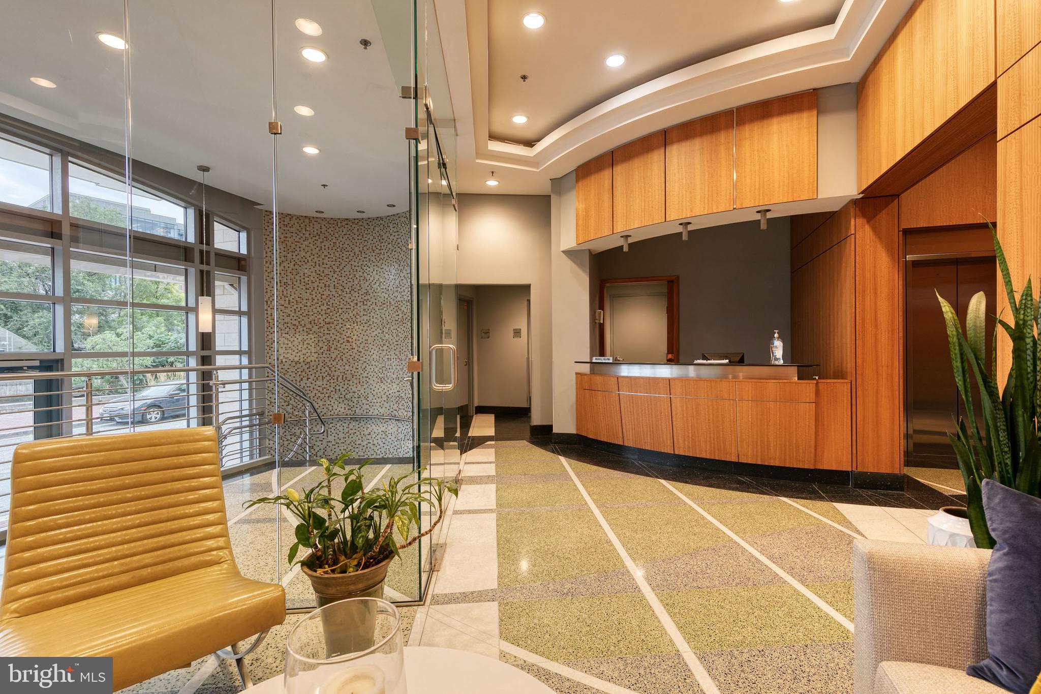 HARBOR EAST - Residential