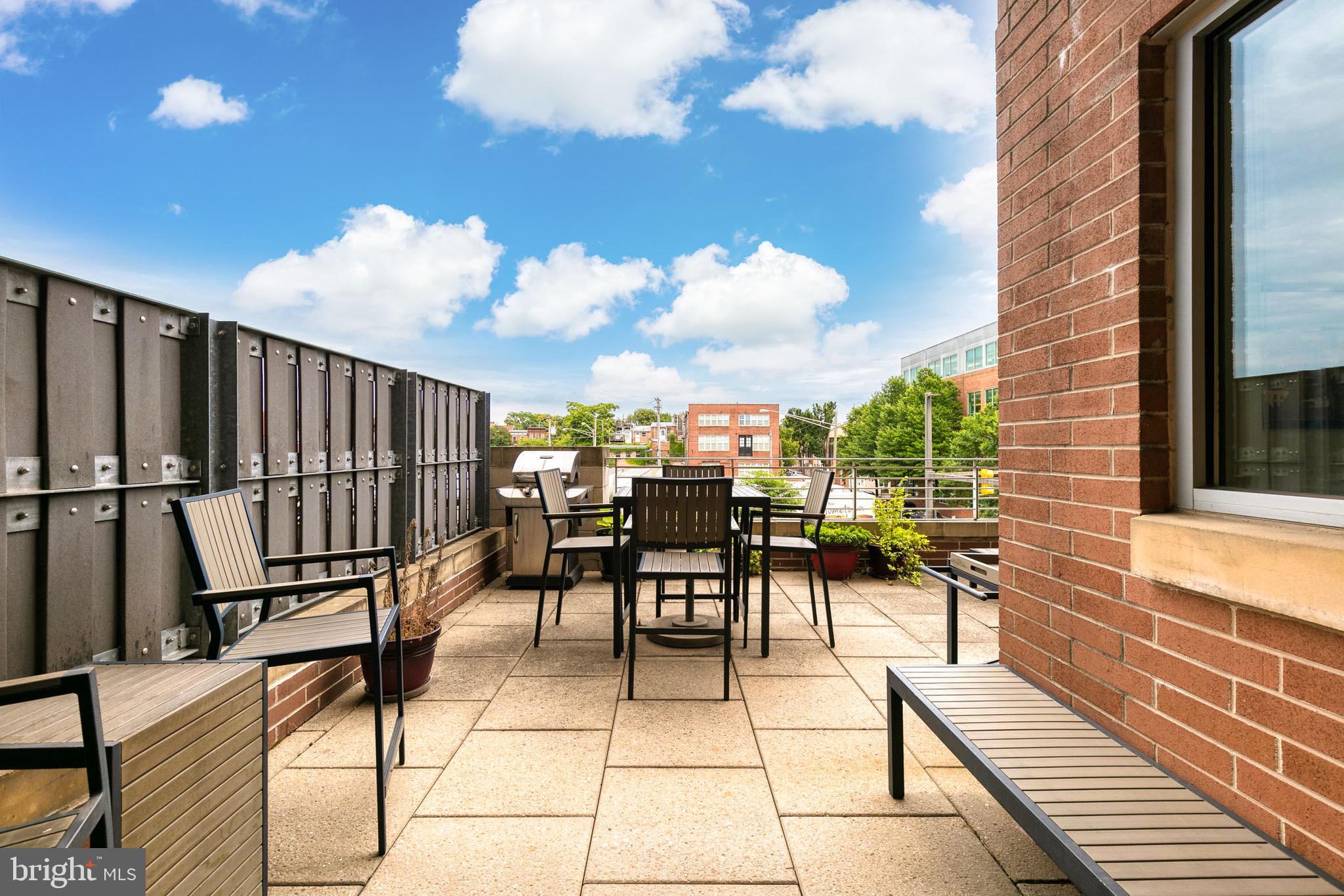 HARBOR EAST - Residential