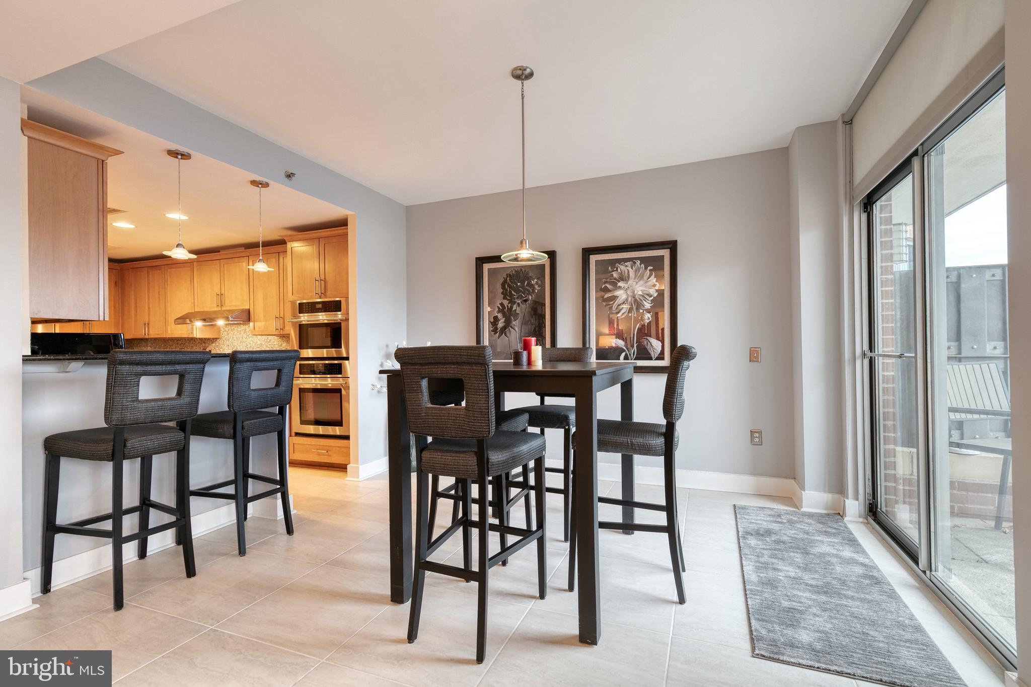 HARBOR EAST - Residential