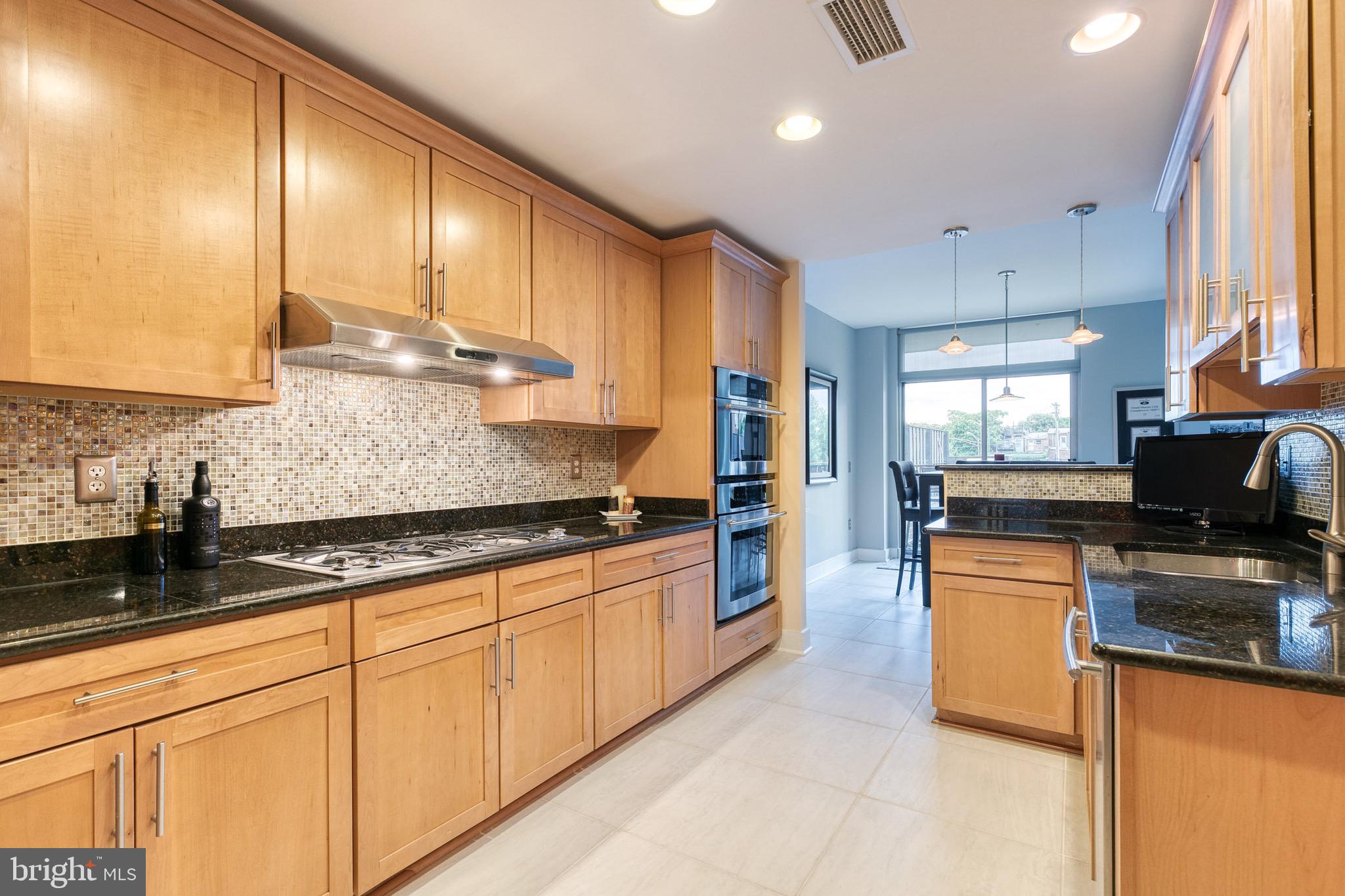 HARBOR EAST - Residential