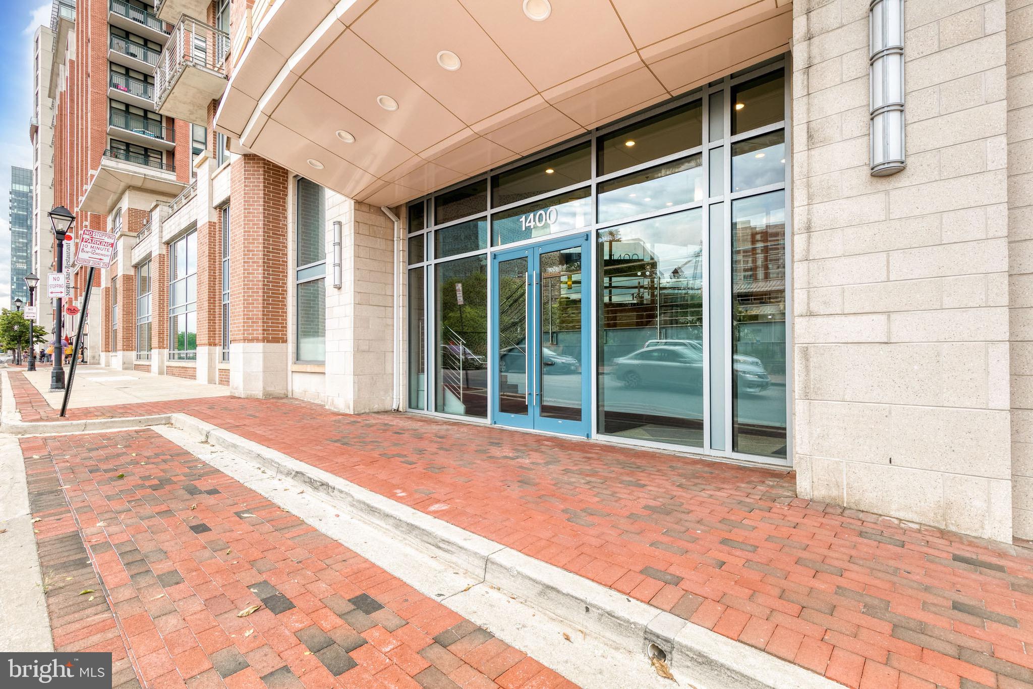 HARBOR EAST - Residential