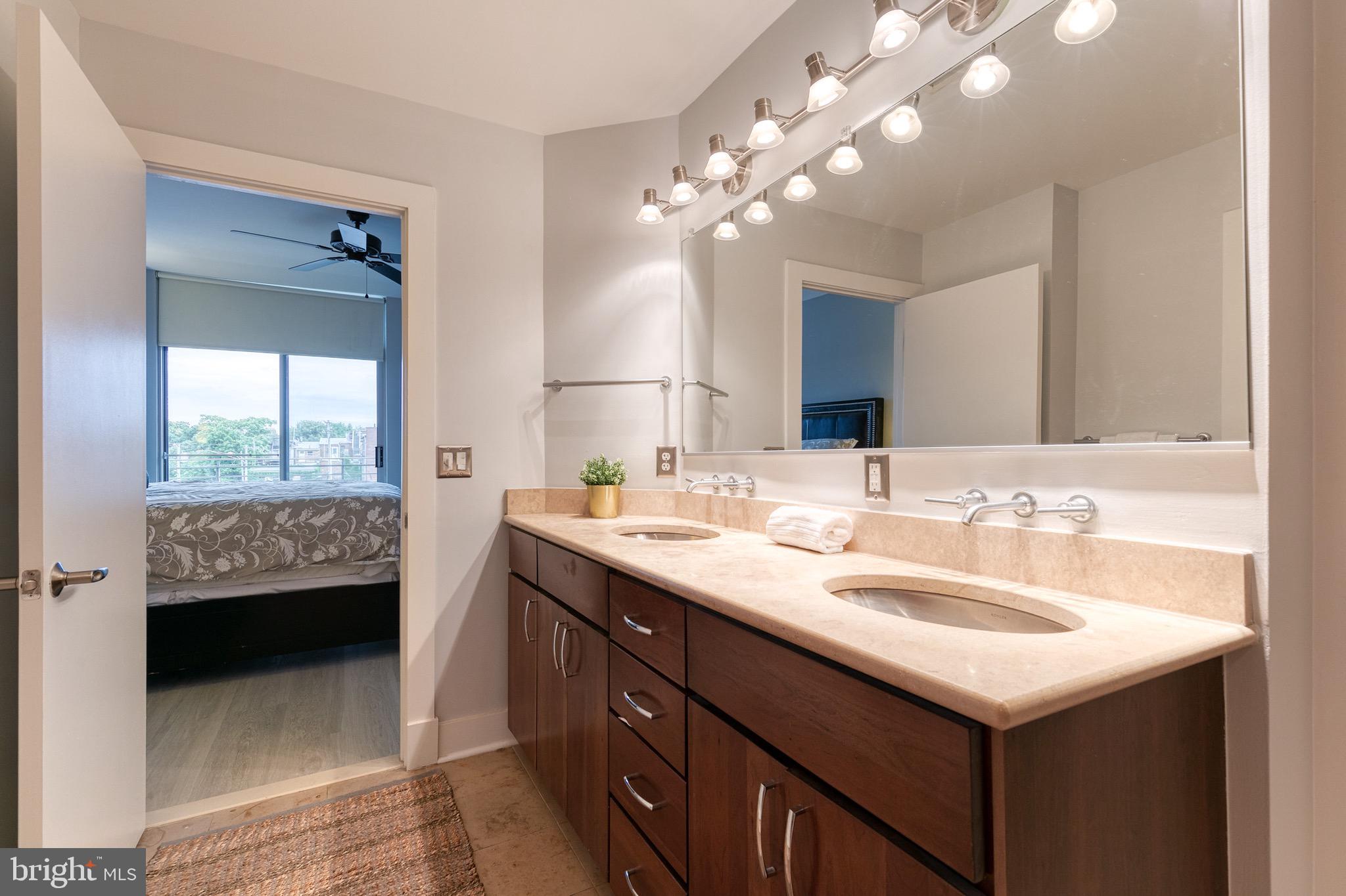 HARBOR EAST - Residential