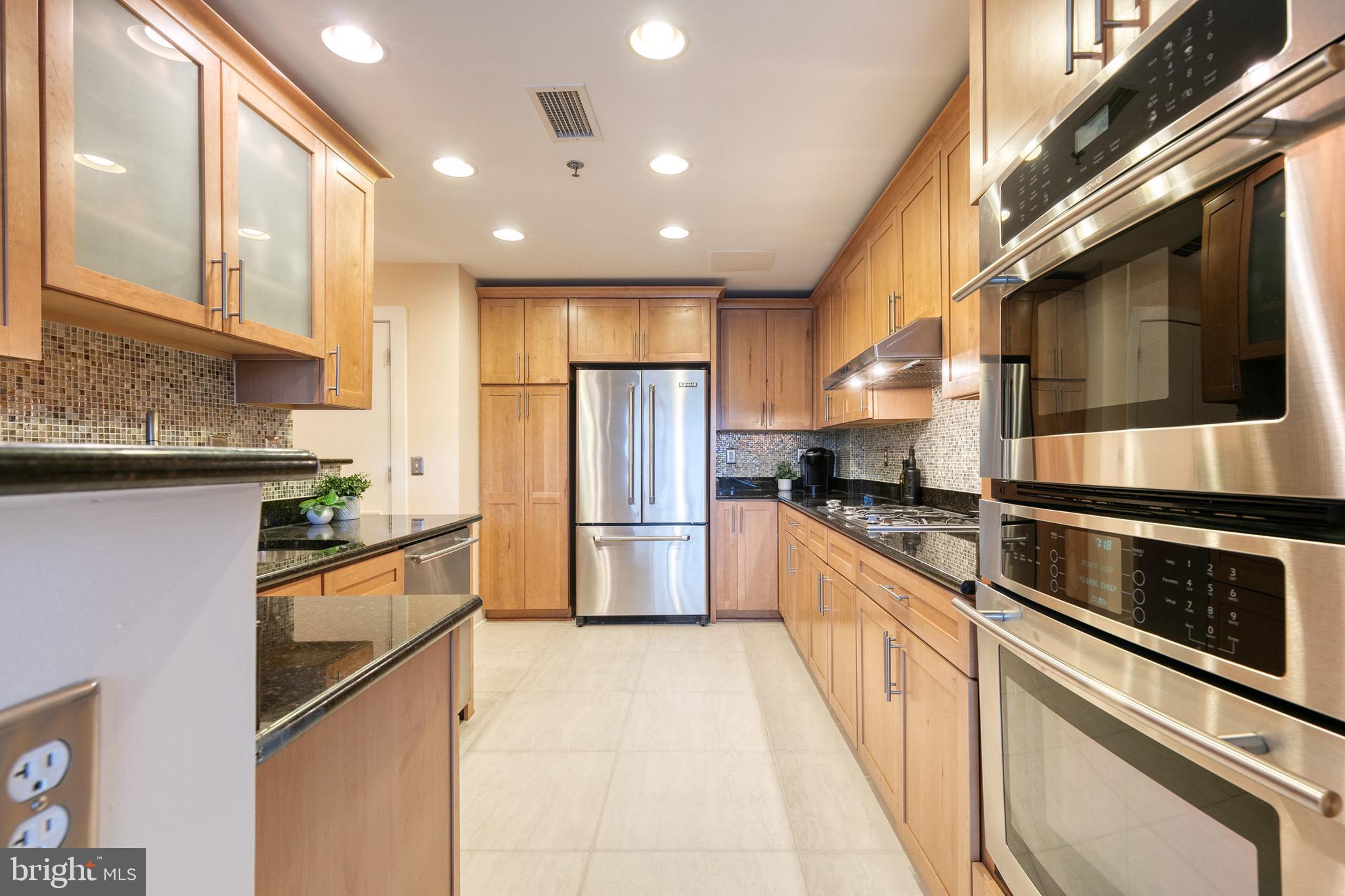 HARBOR EAST - Residential