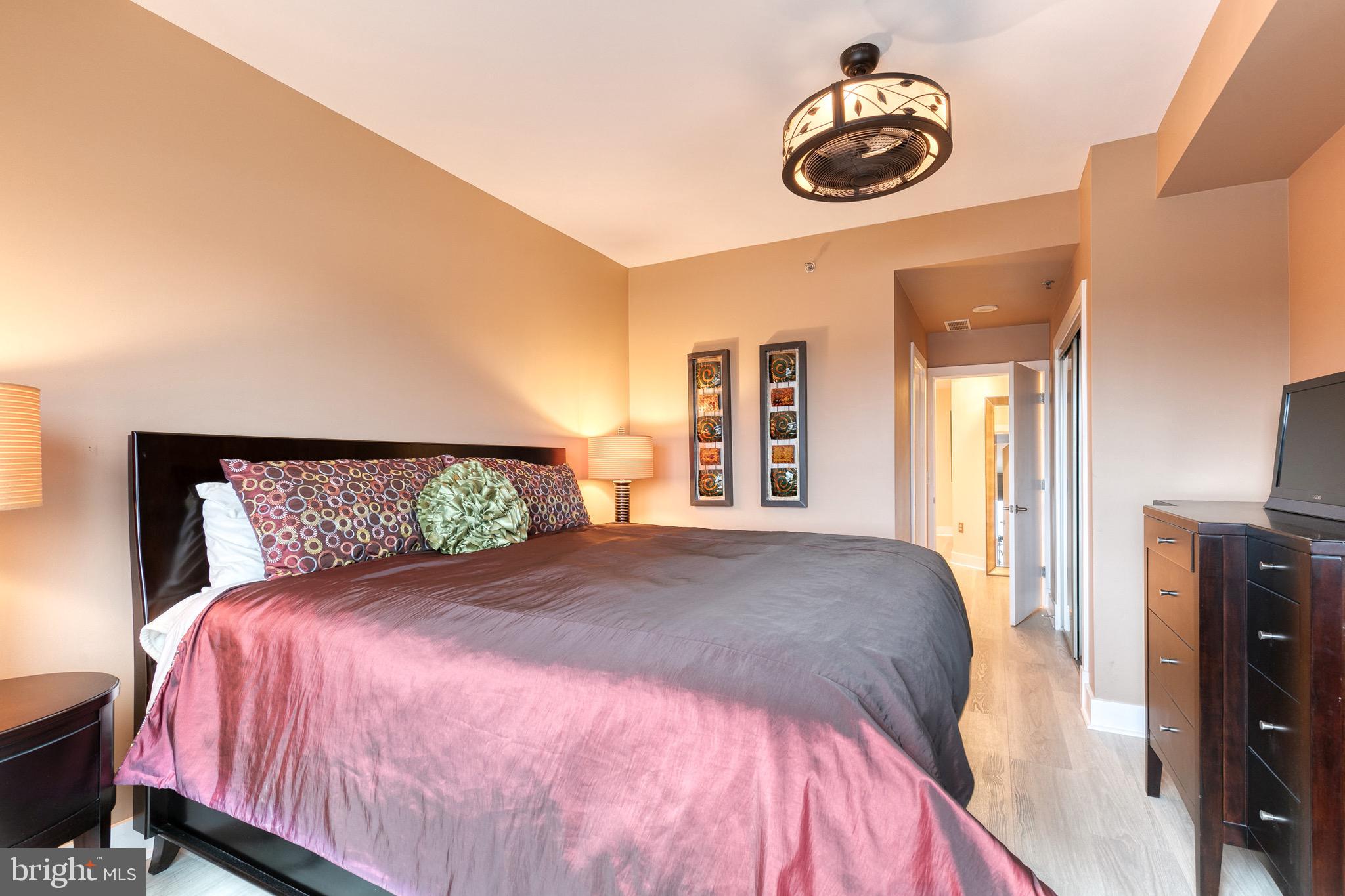 HARBOR EAST - Residential