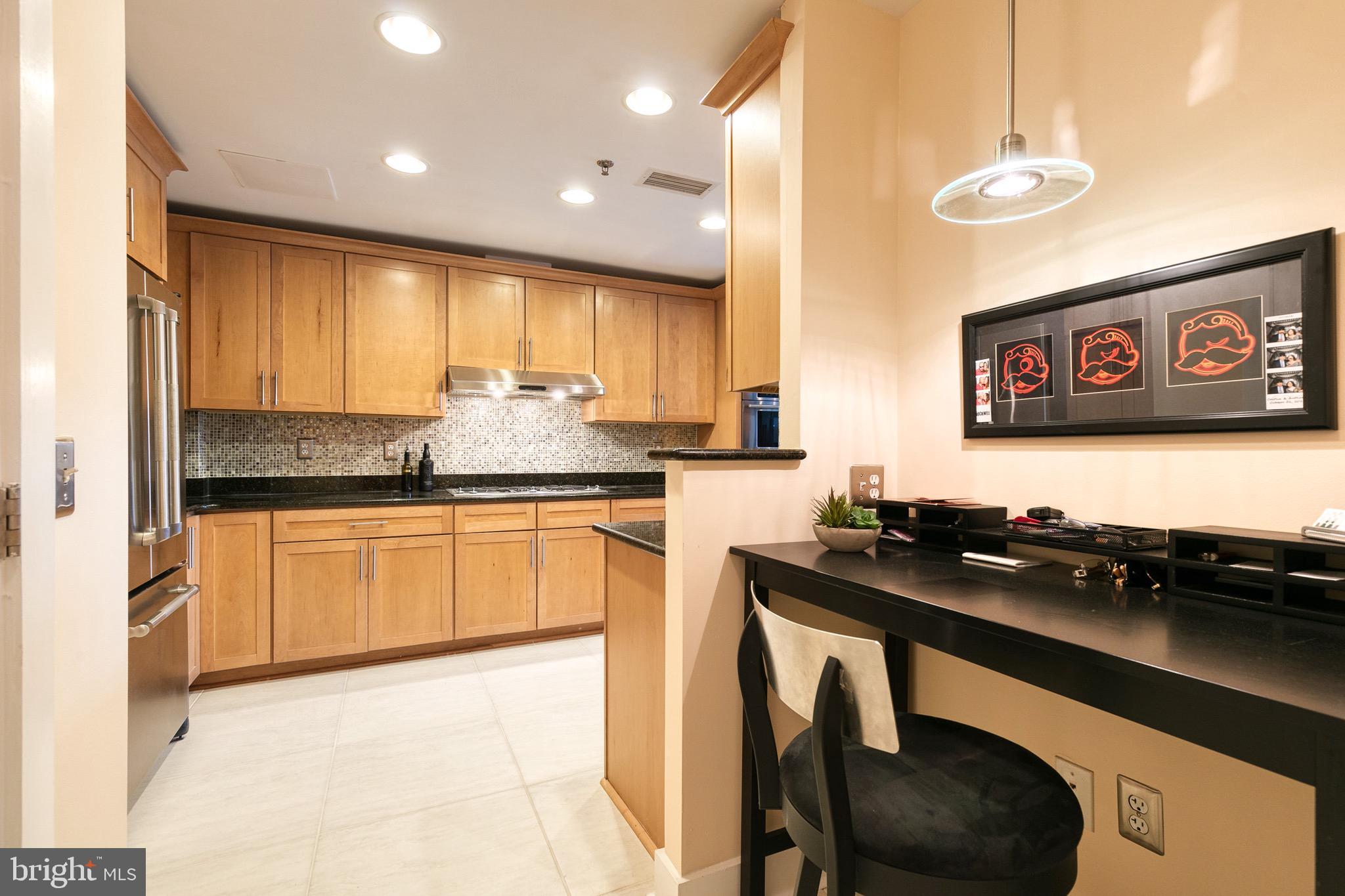 HARBOR EAST - Residential