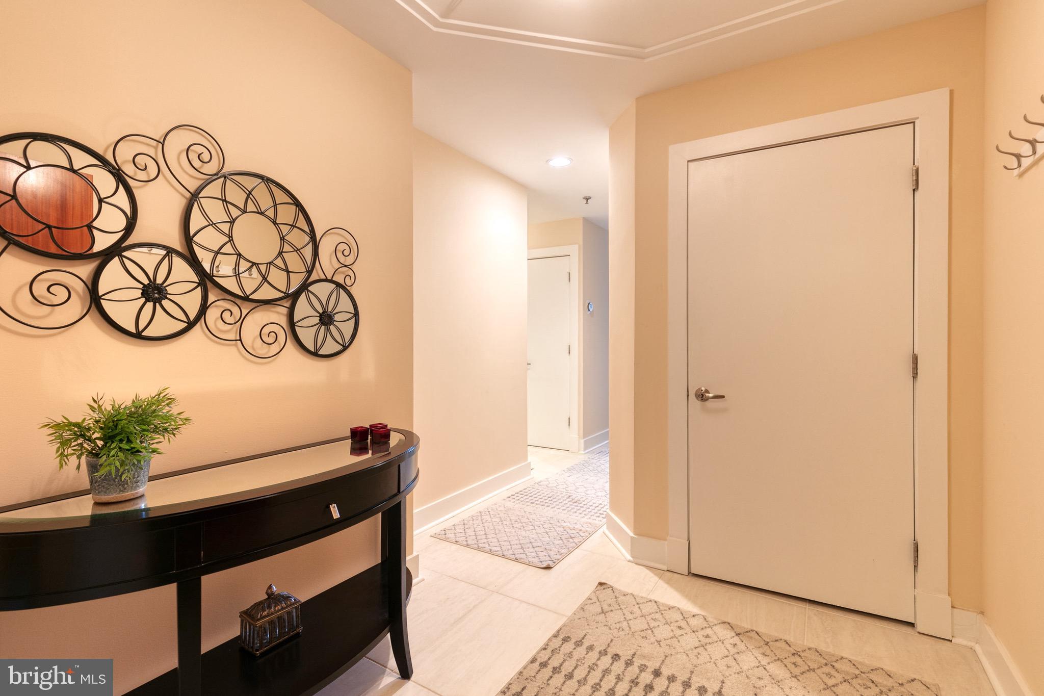 HARBOR EAST - Residential