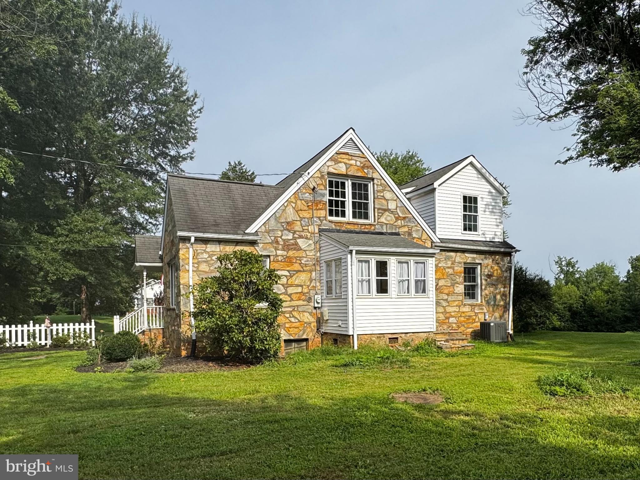 14708 VINT HILL ROAD