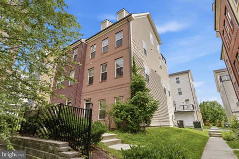 Townhouse For Sale - 169 Kandinsky Loop<br/> SILVER SPRING, MD 20906