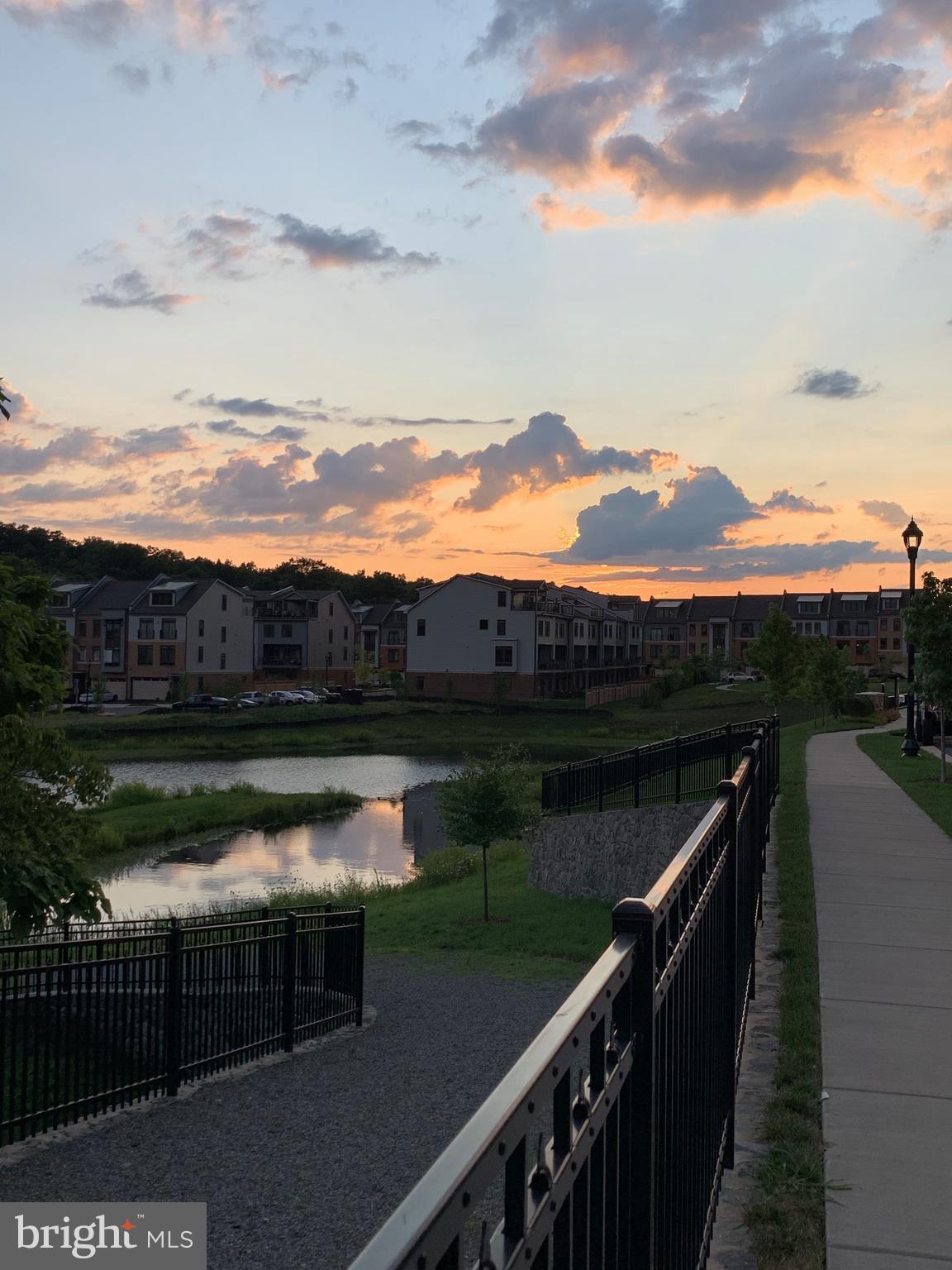 LOFTS AT VILLAGE WALK - Residential