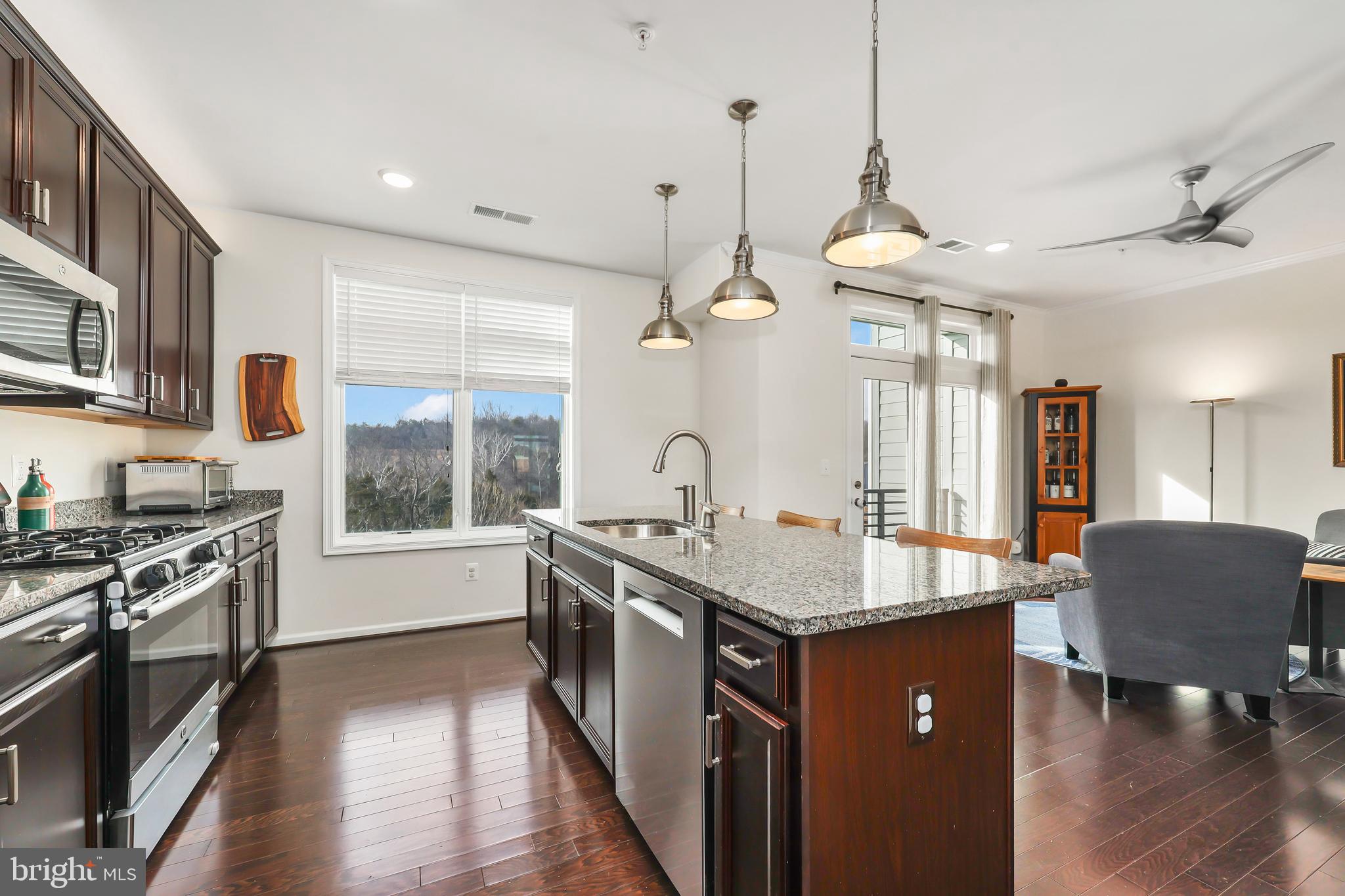 LOFTS AT VILLAGE WALK - Residential