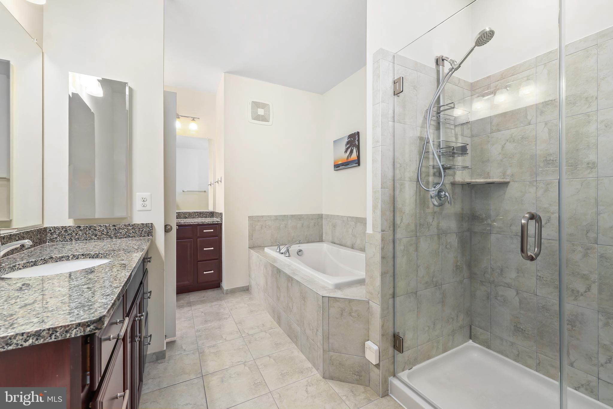 LOFTS AT VILLAGE WALK - Residential