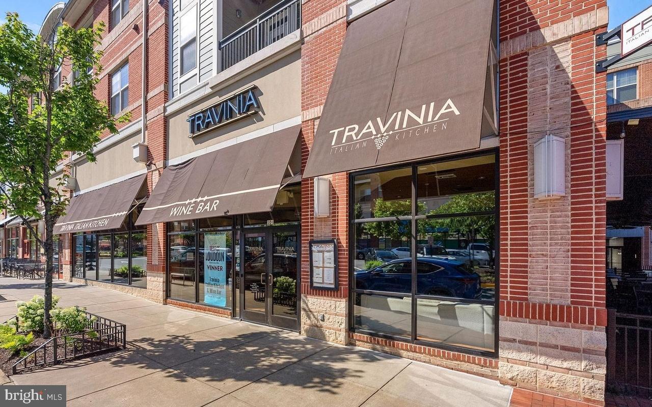 LOFTS AT VILLAGE WALK - Residential