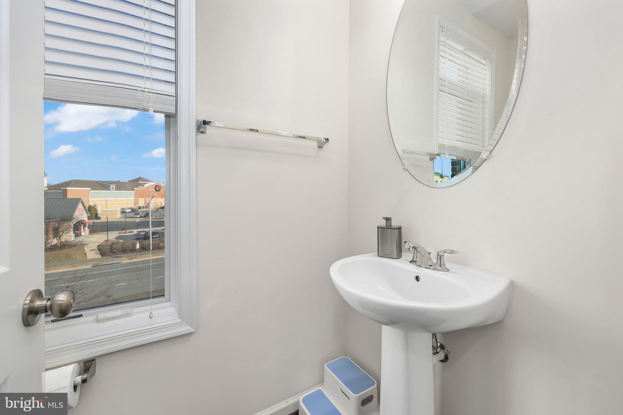 LOFTS AT VILLAGE WALK - Residential