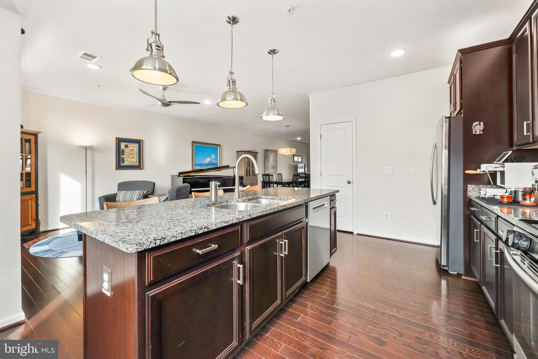 LOFTS AT VILLAGE WALK - Residential