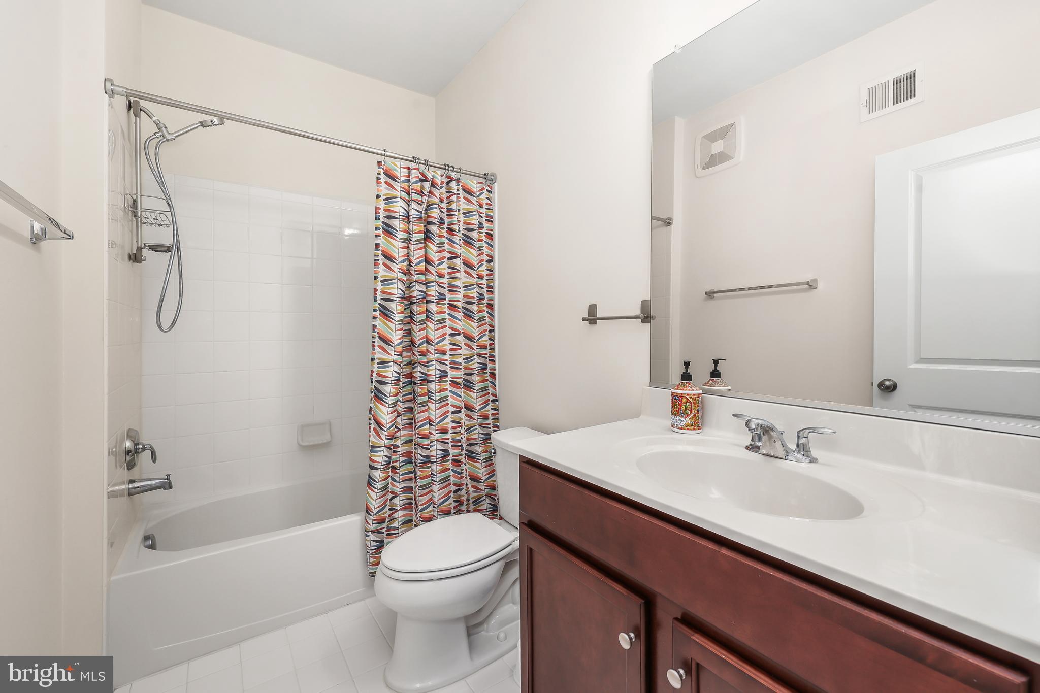 LOFTS AT VILLAGE WALK - Residential