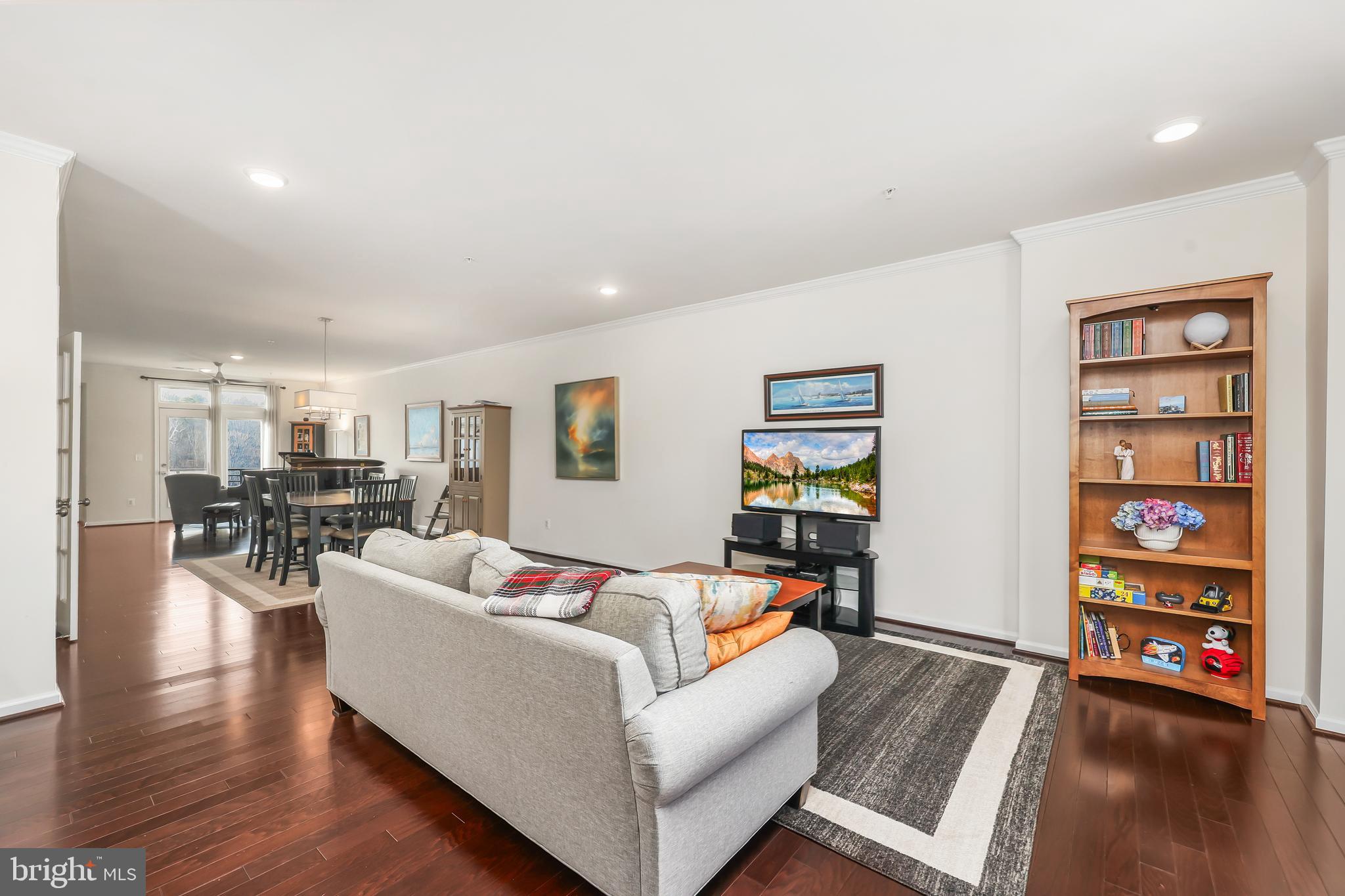 1426 RIBBON LIMESTONE TERRACE SE