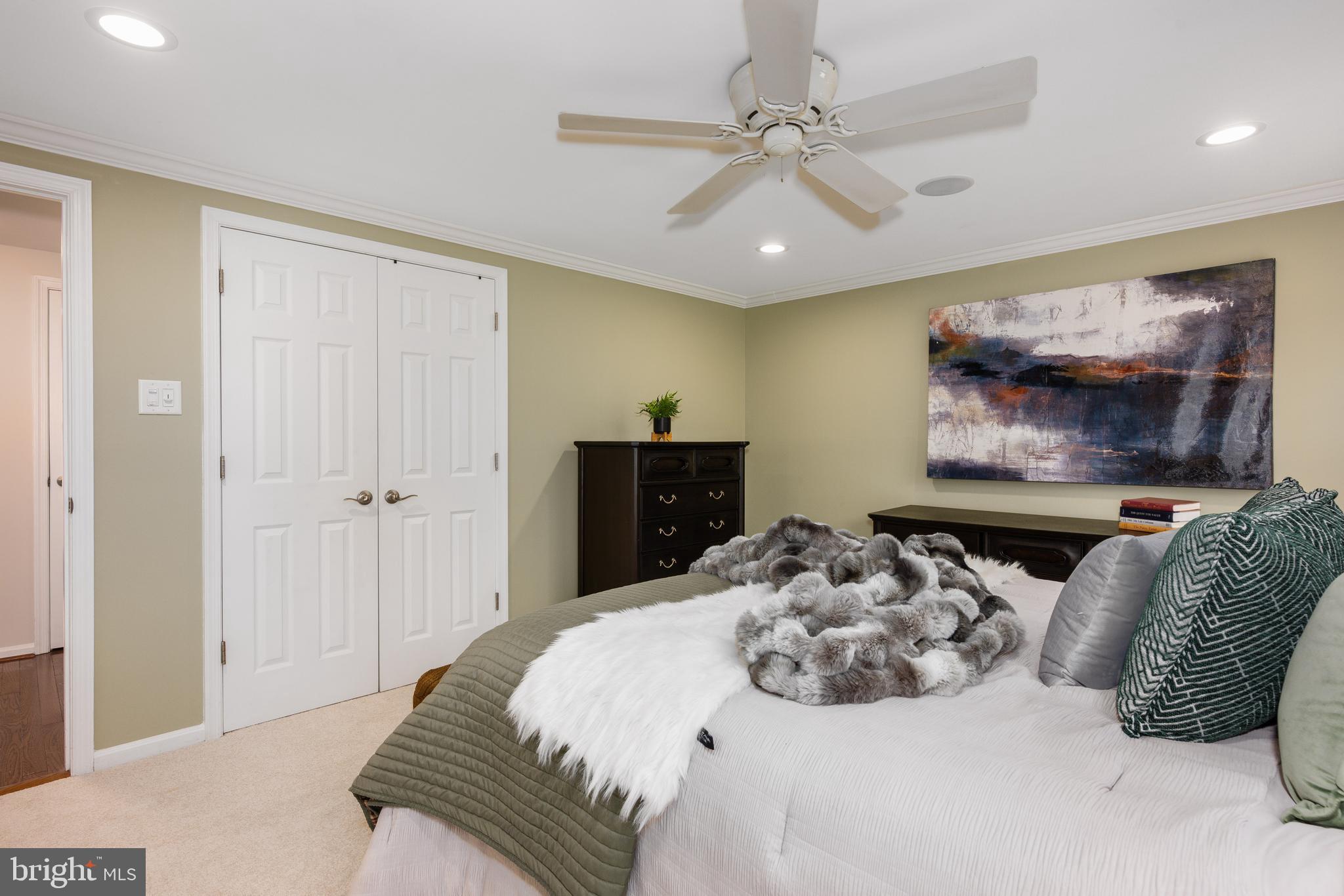 HICKORY RIDGE - Residential