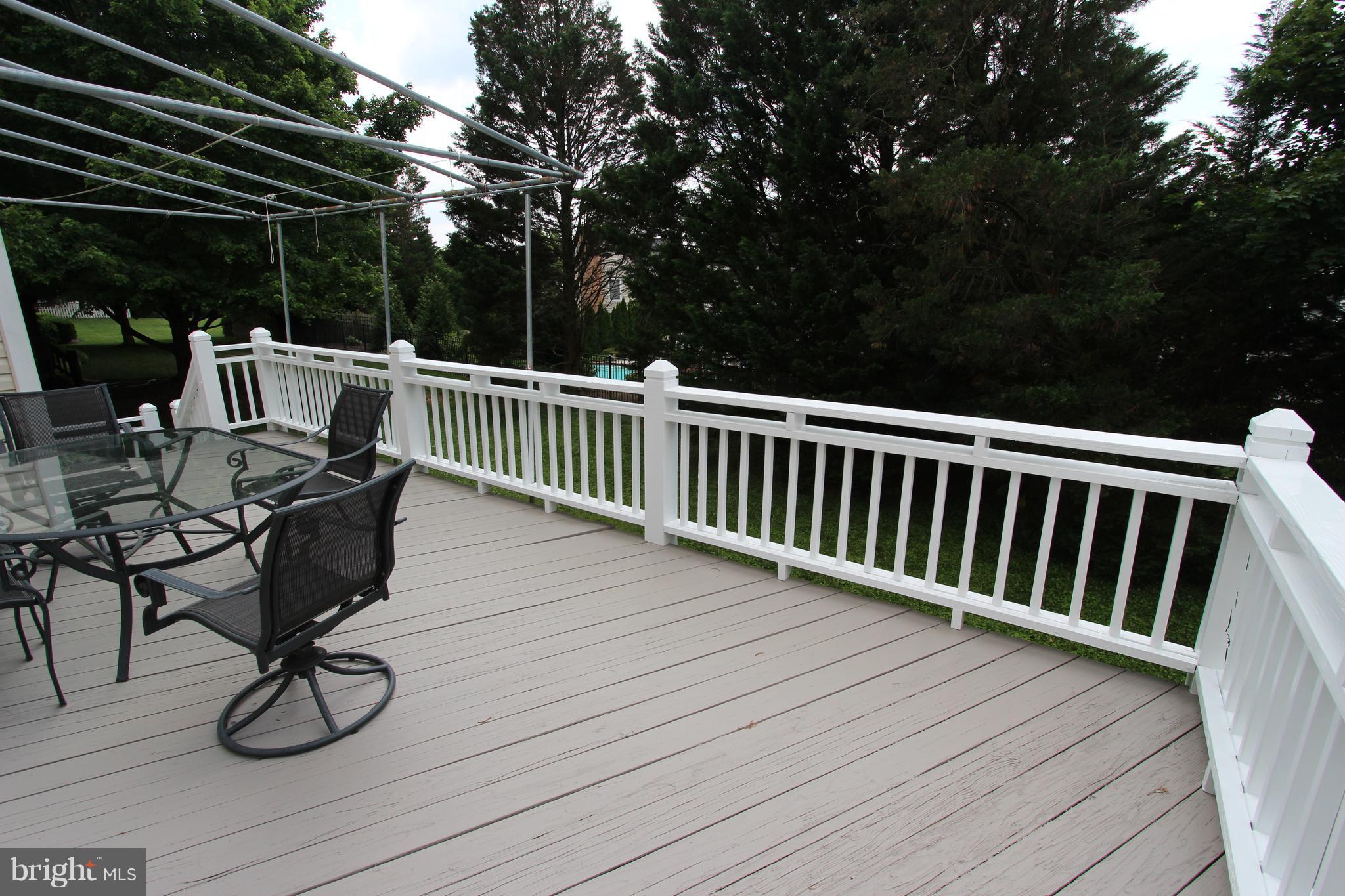 THE FIELDS AT SEMINARY - Residential