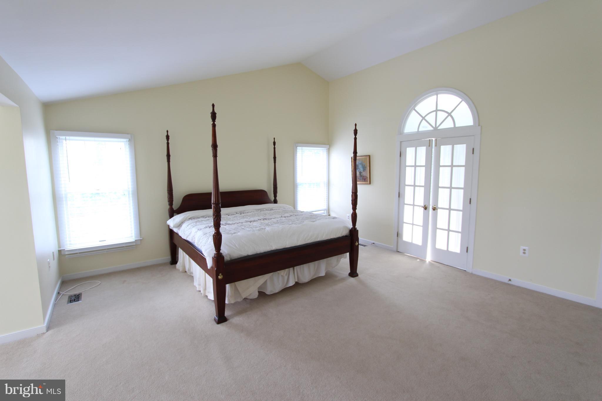 THE FIELDS AT SEMINARY - Residential