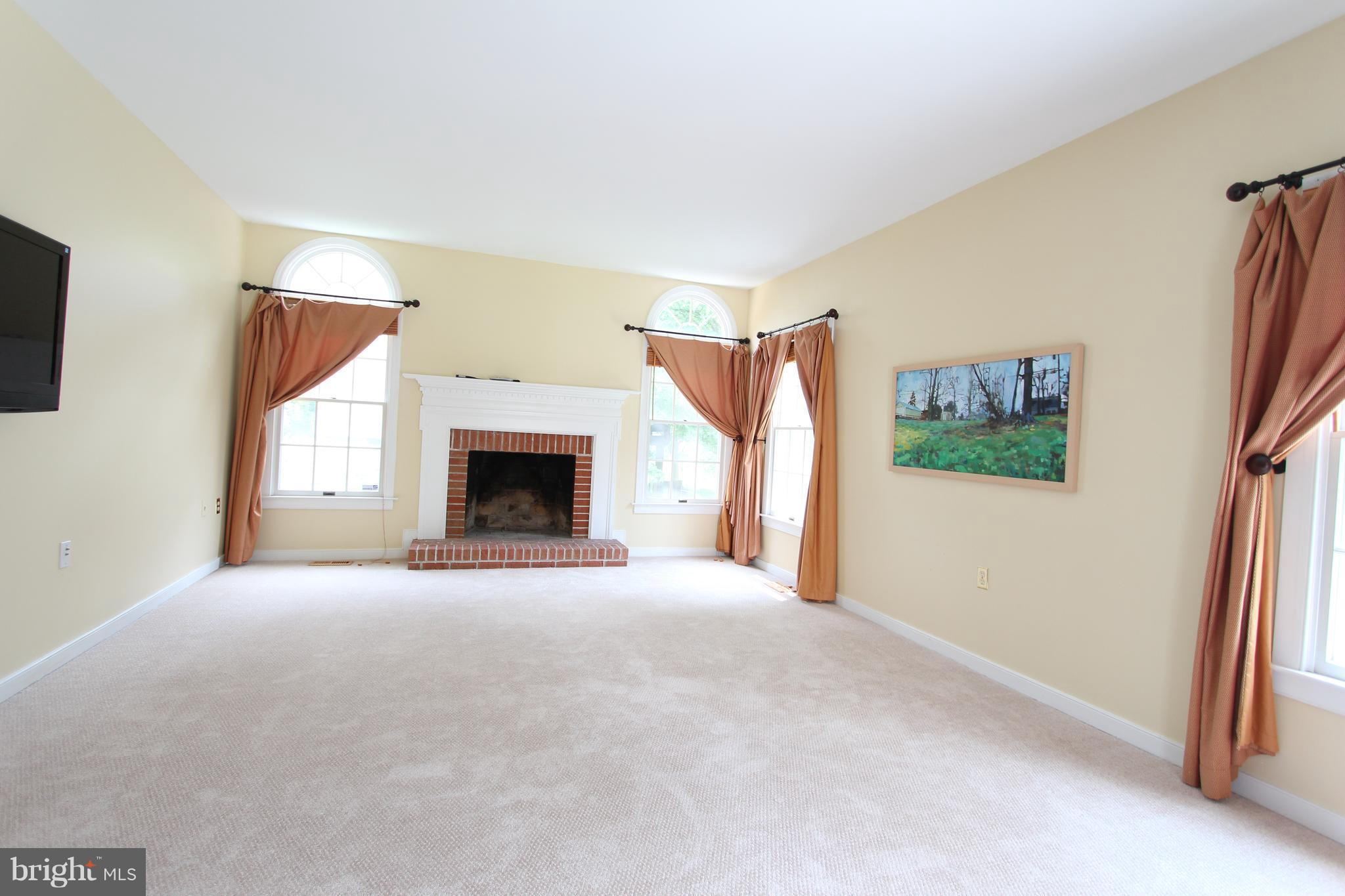 THE FIELDS AT SEMINARY - Residential