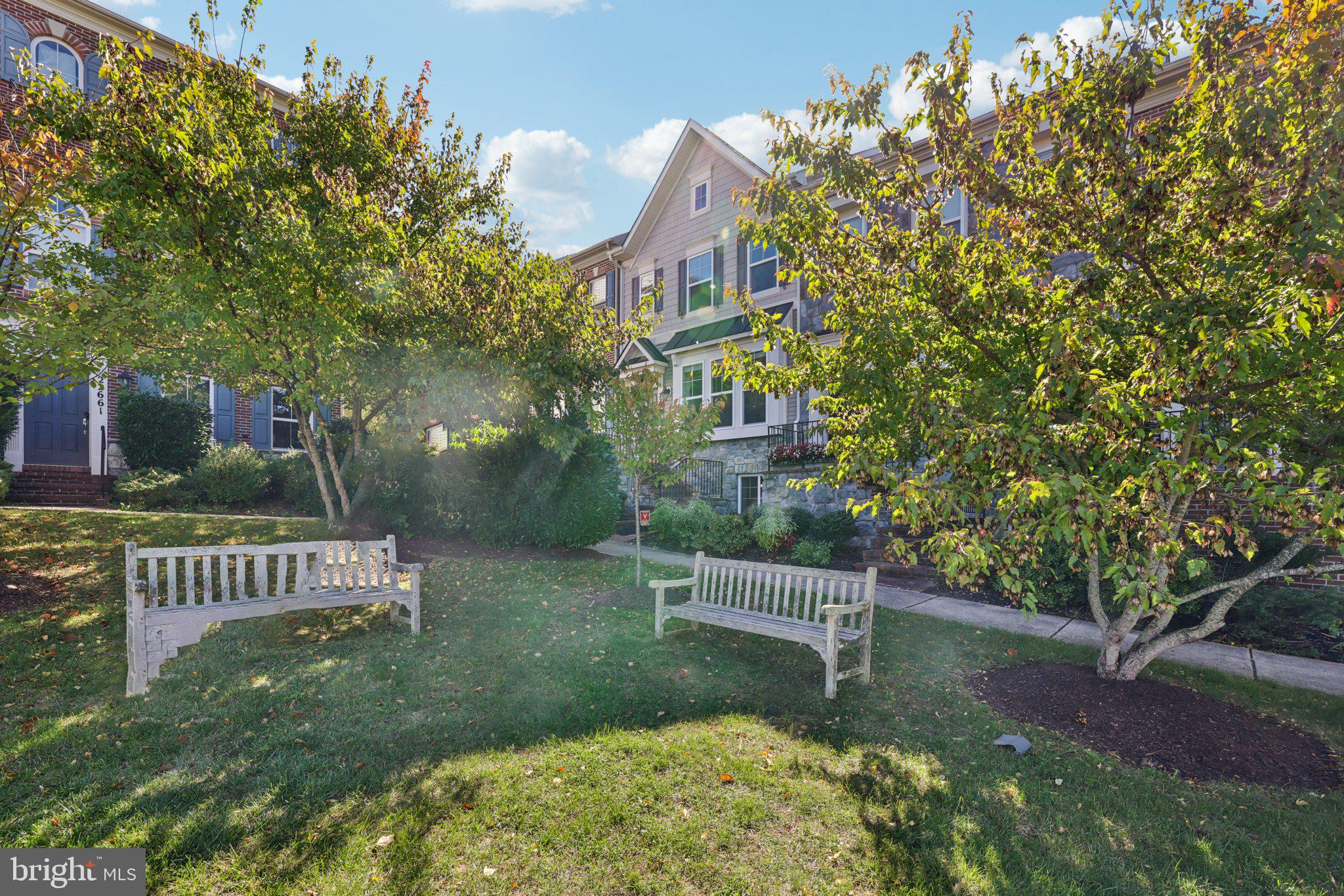 22649 MAJESTIC ELM COURT