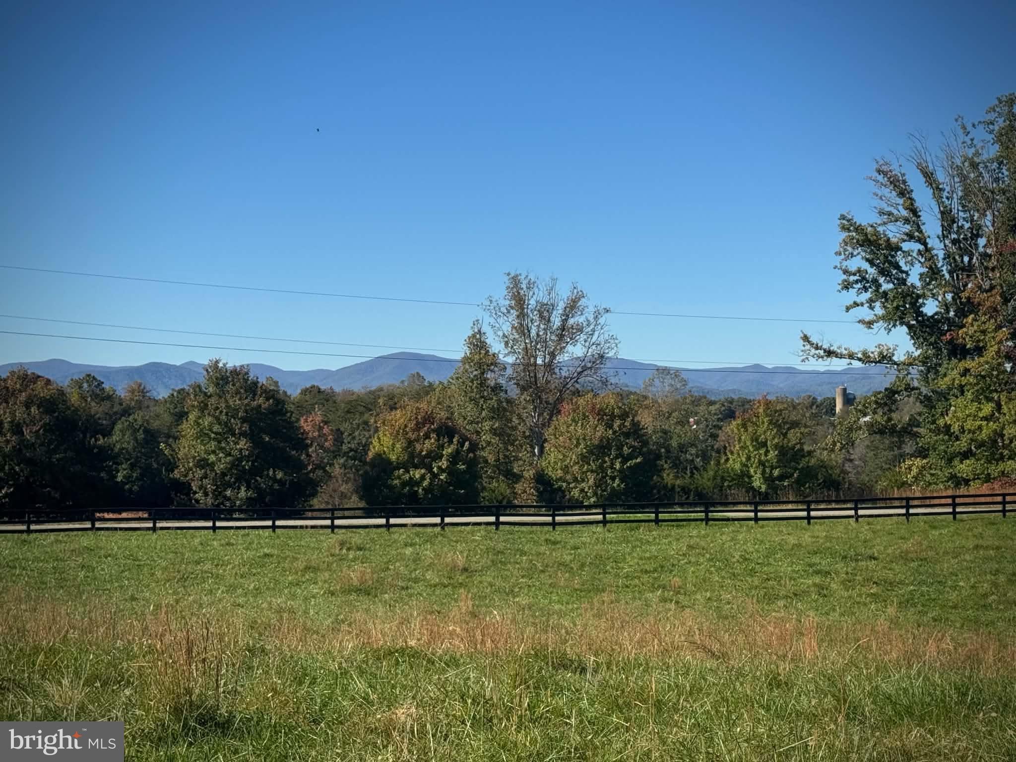 324 LONGSHOT LANE