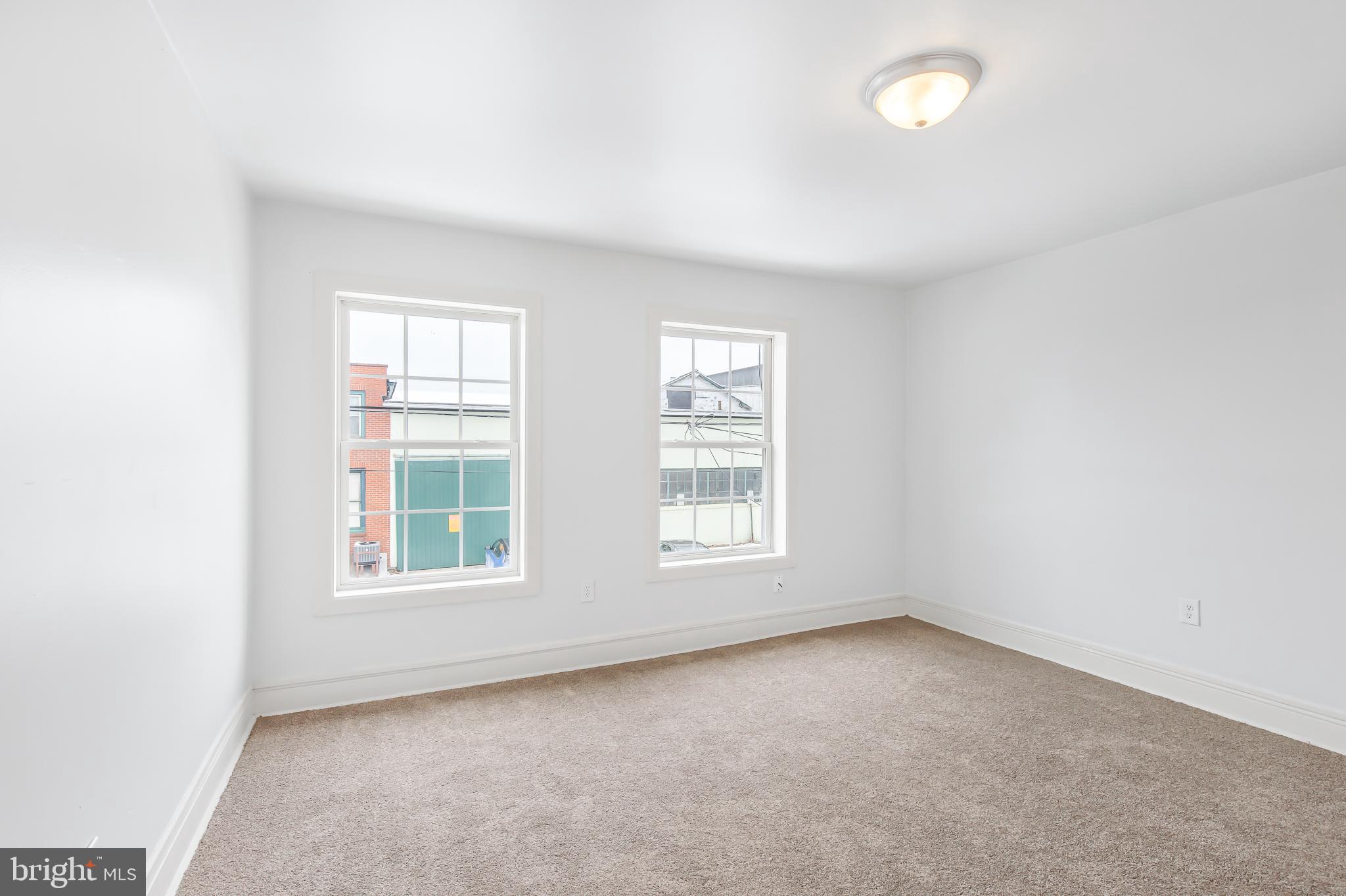 LEBANON CITY - Residential