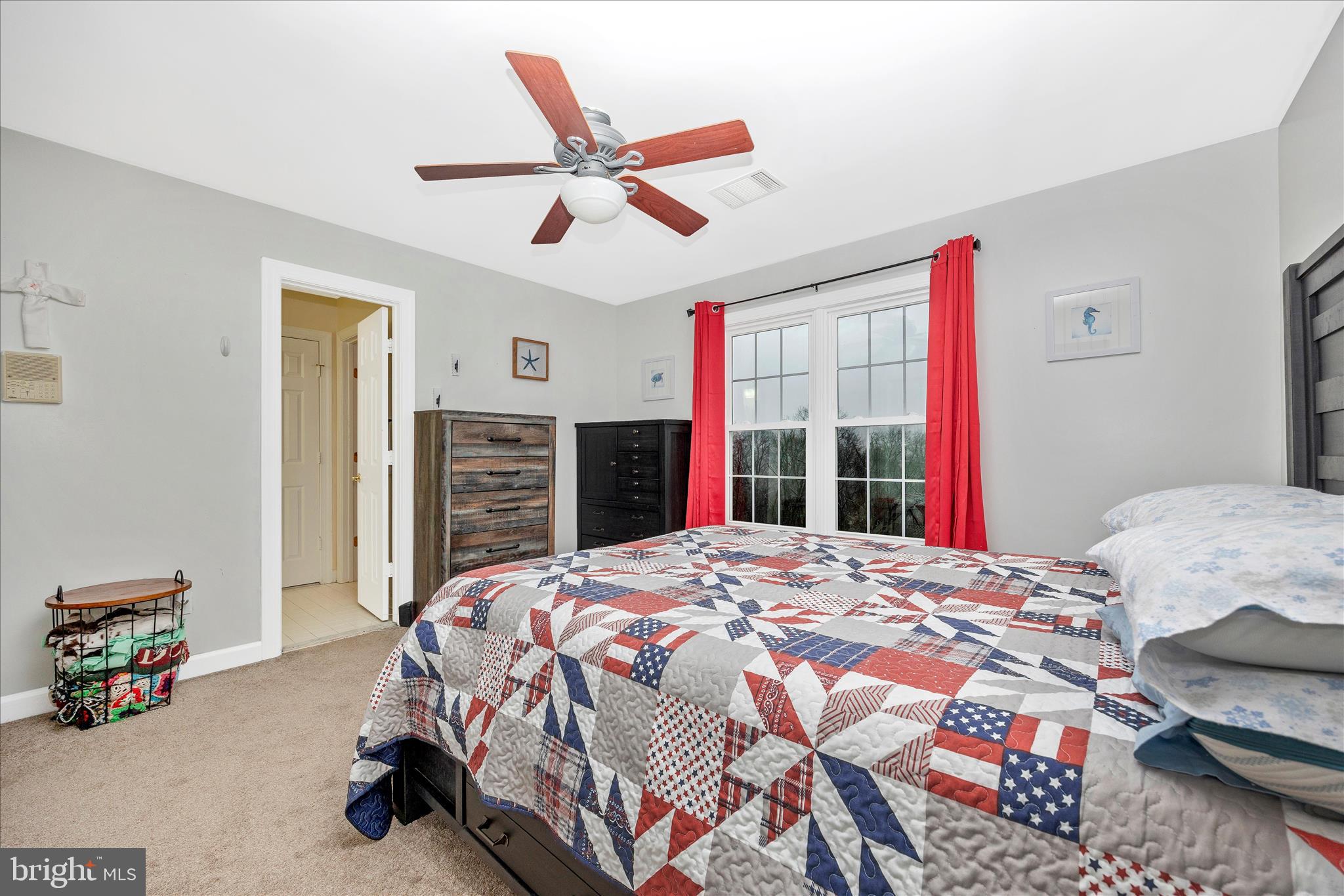 SPRING RIDGE - Residential