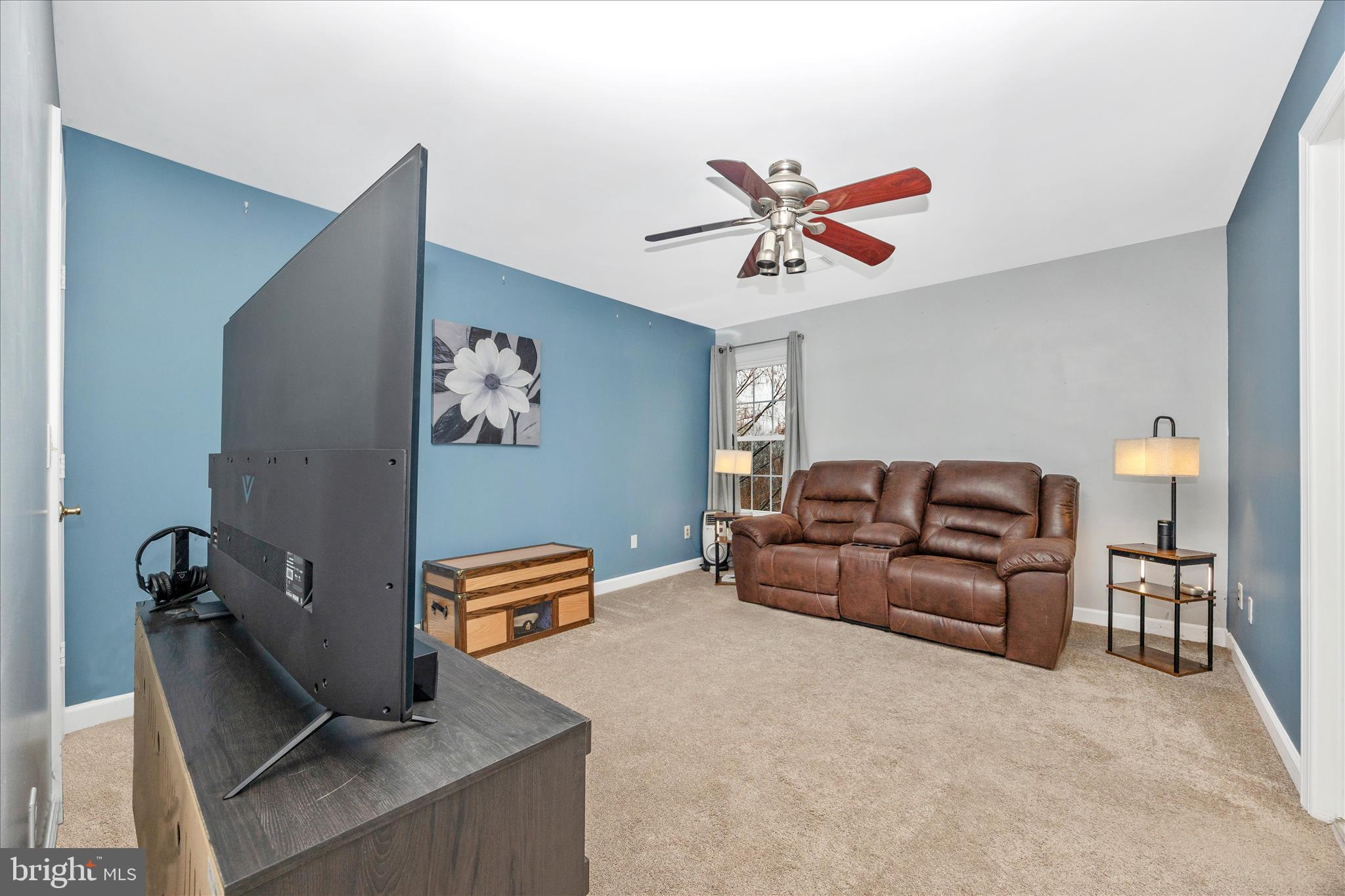 SPRING RIDGE - Residential