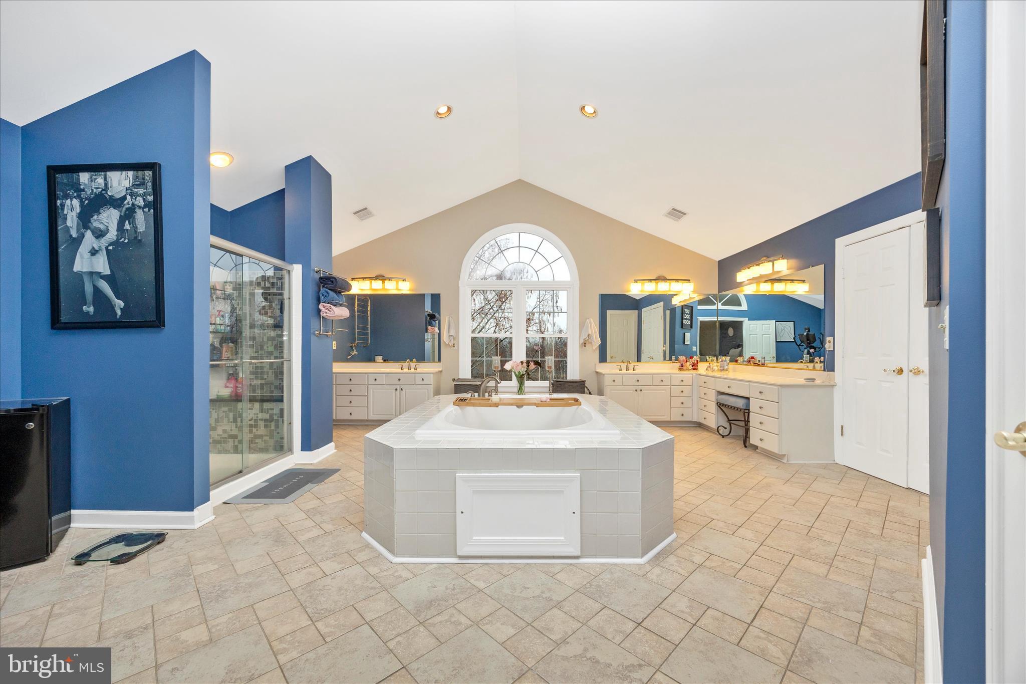 SPRING RIDGE - Residential