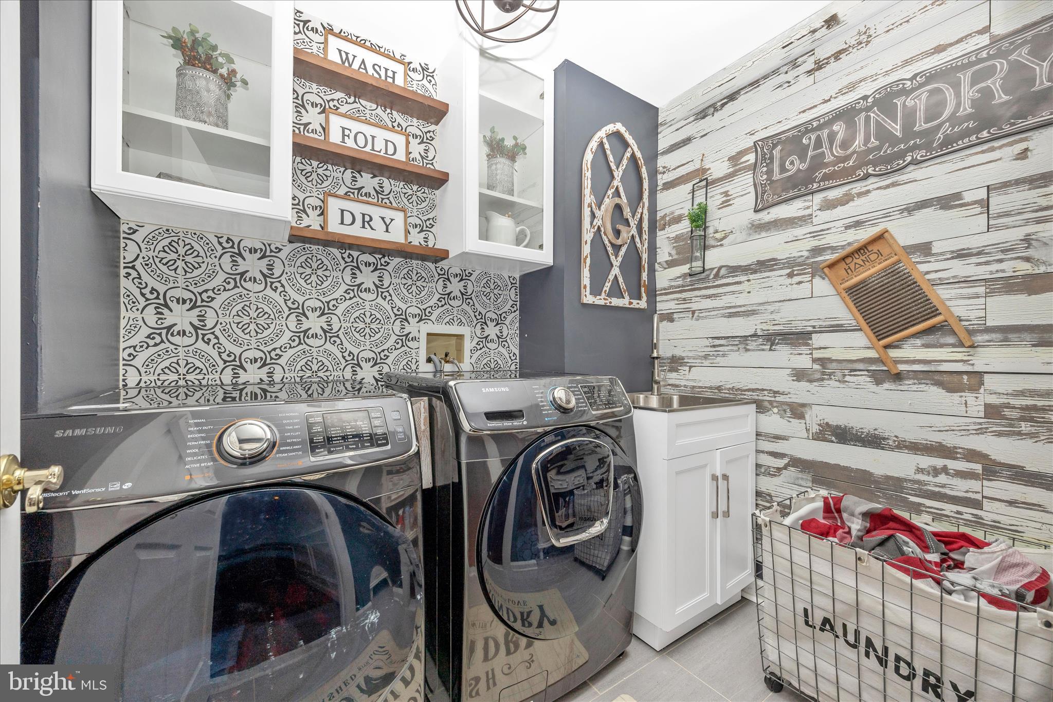 SPRING RIDGE - Residential