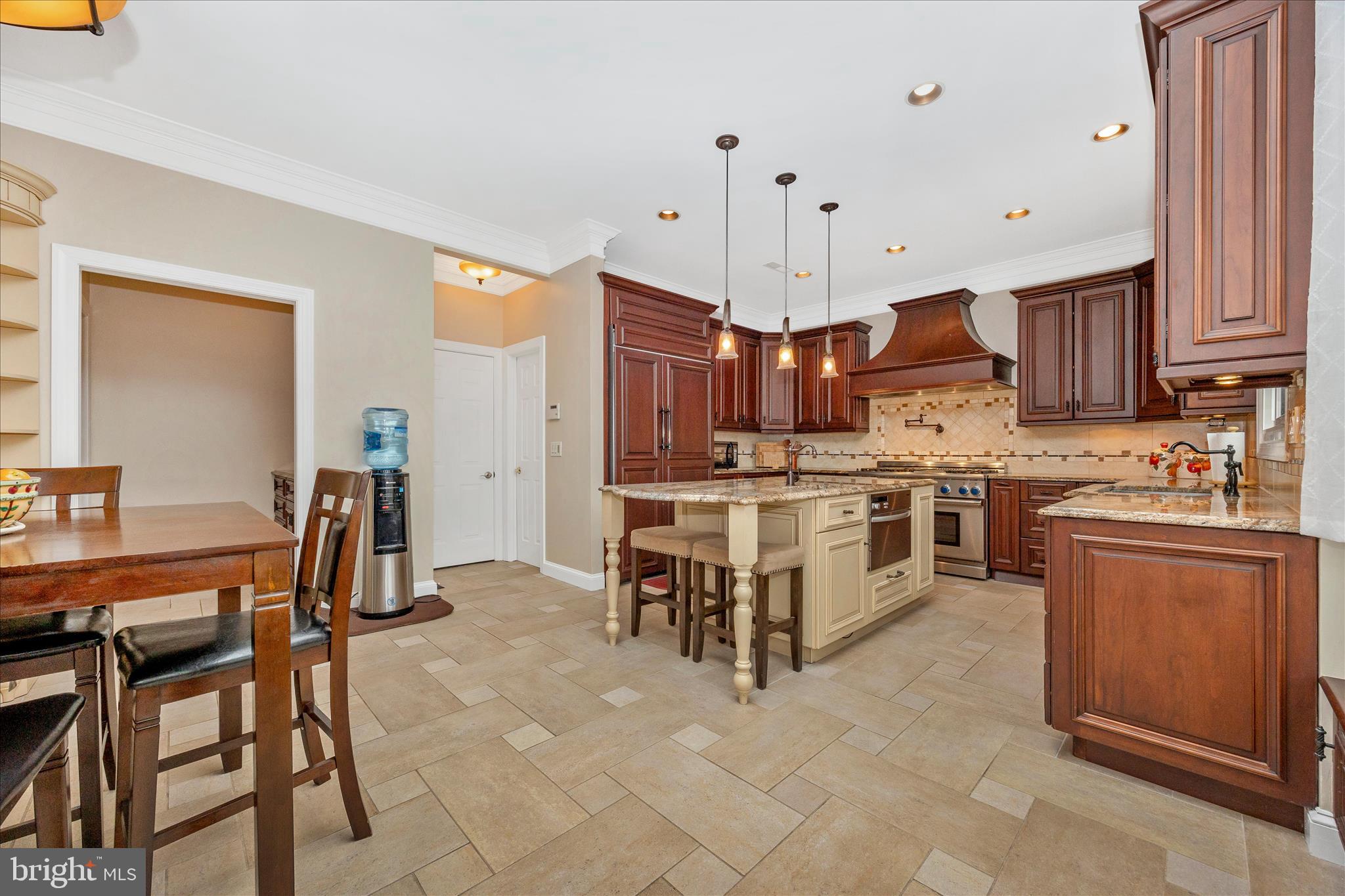 SPRING RIDGE - Residential