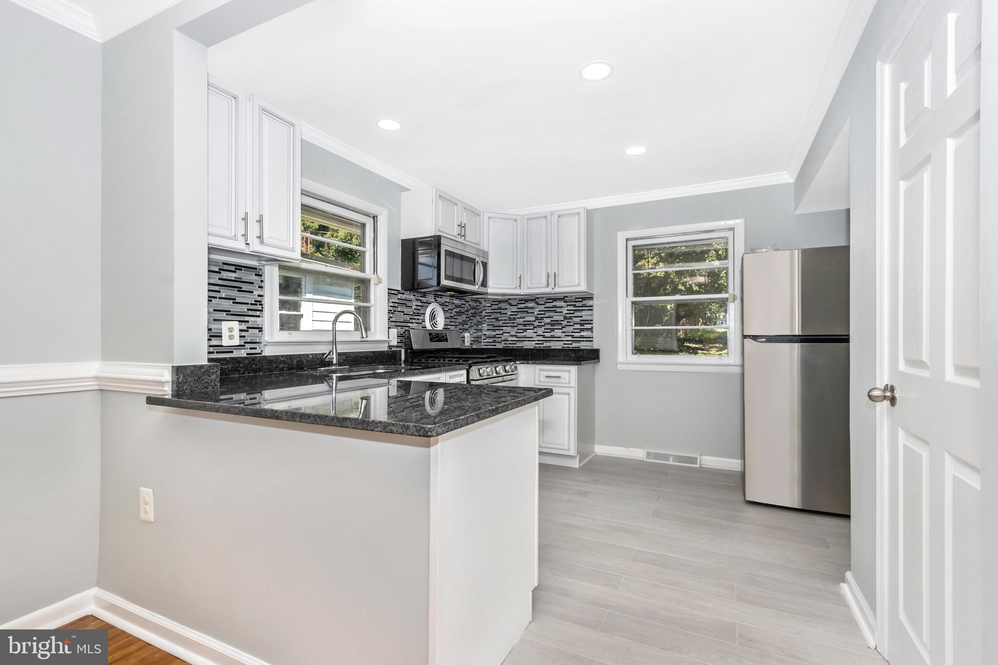 WINDSOR HILLS - Residential