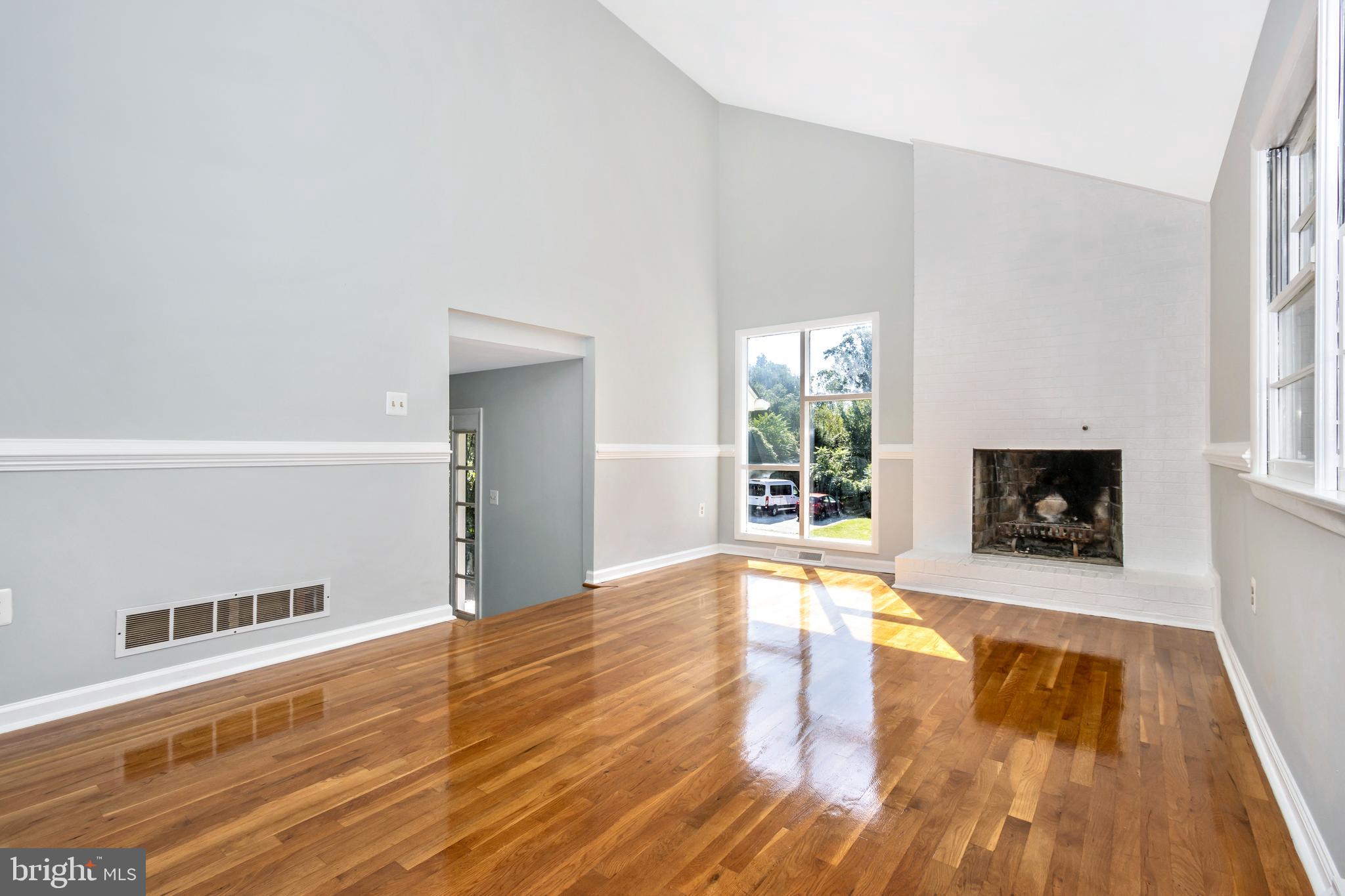 WINDSOR HILLS - Residential