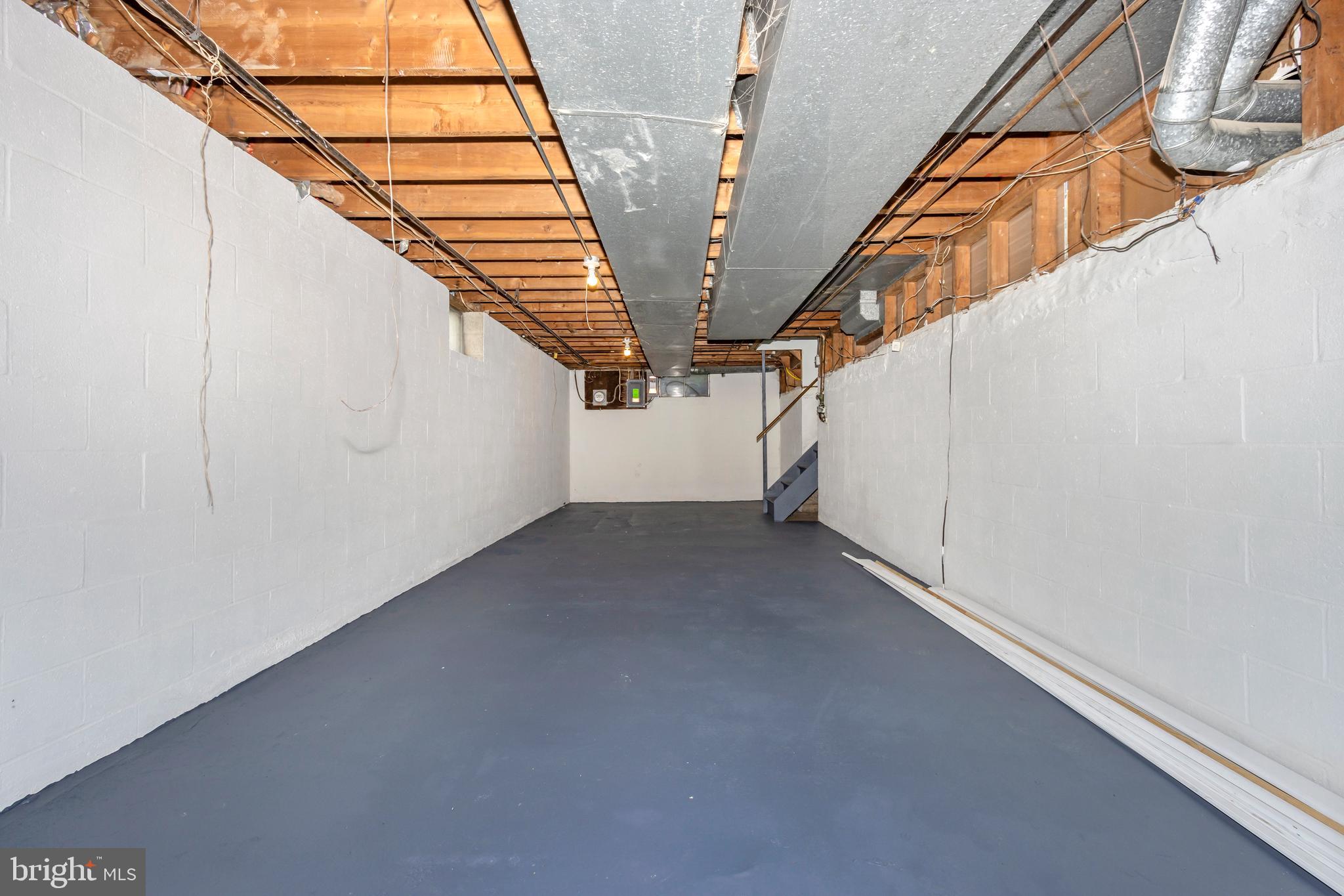 WINDSOR HILLS - Residential