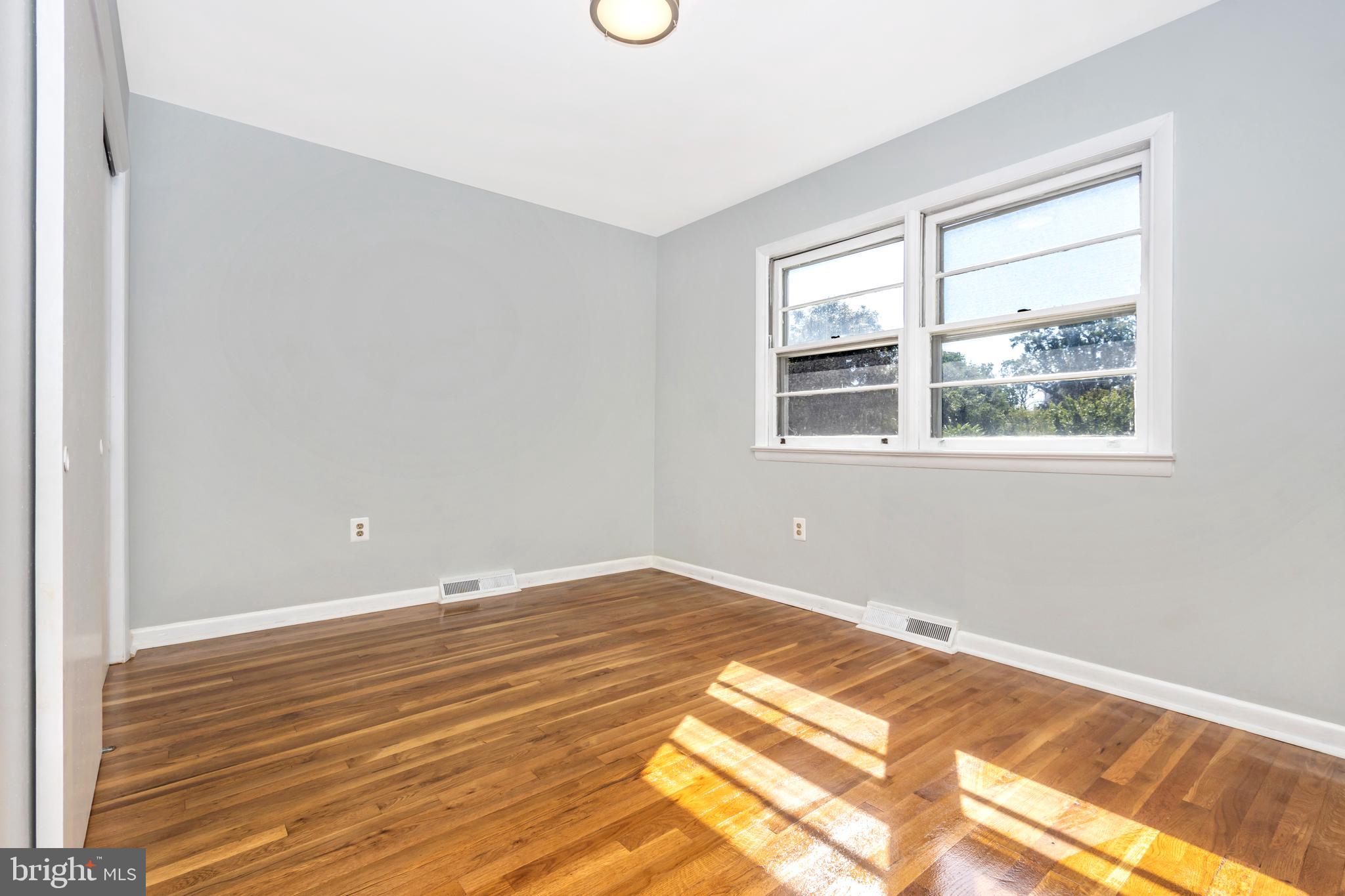 WINDSOR HILLS - Residential