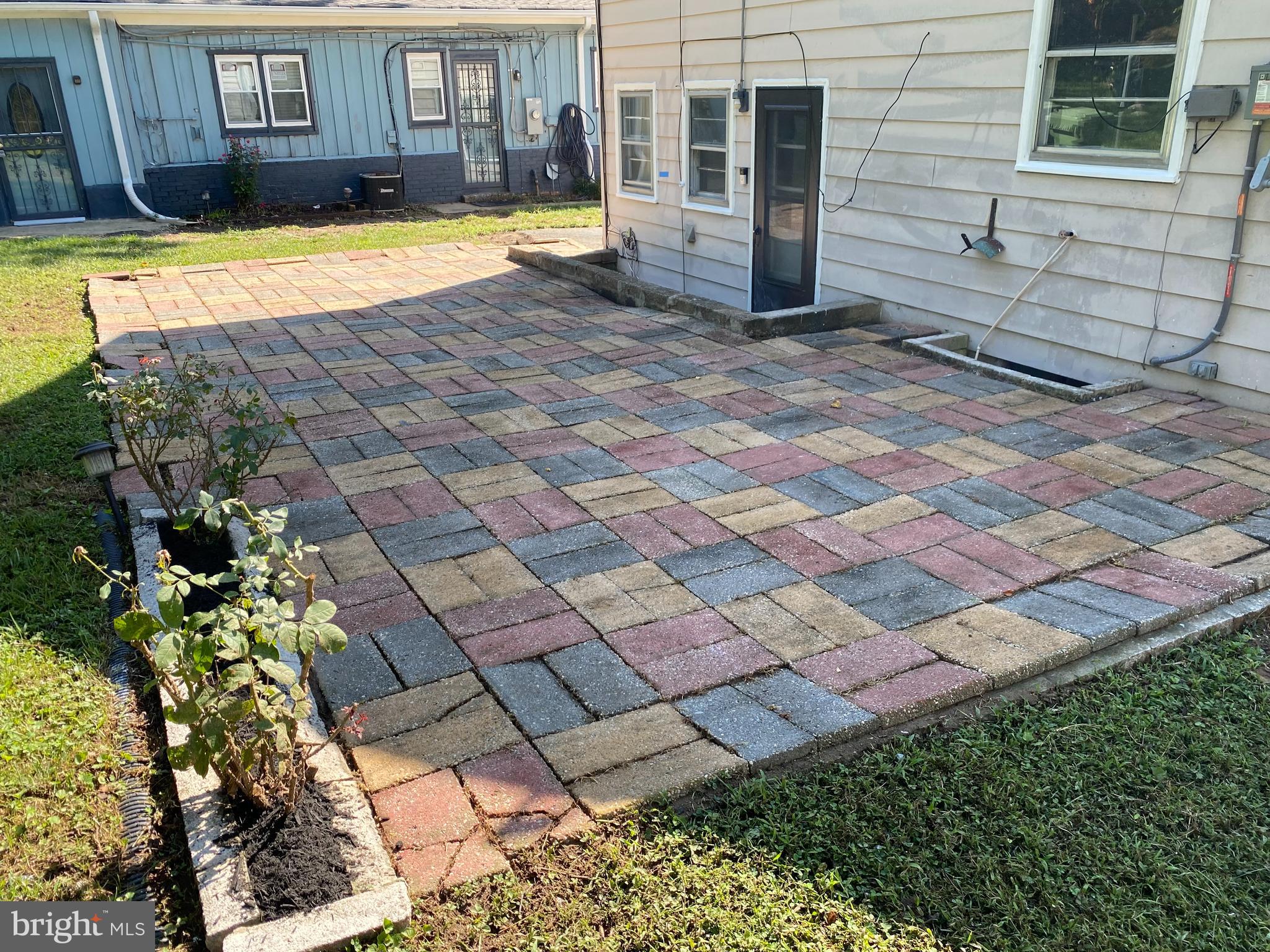 WINDSOR HILLS - Residential