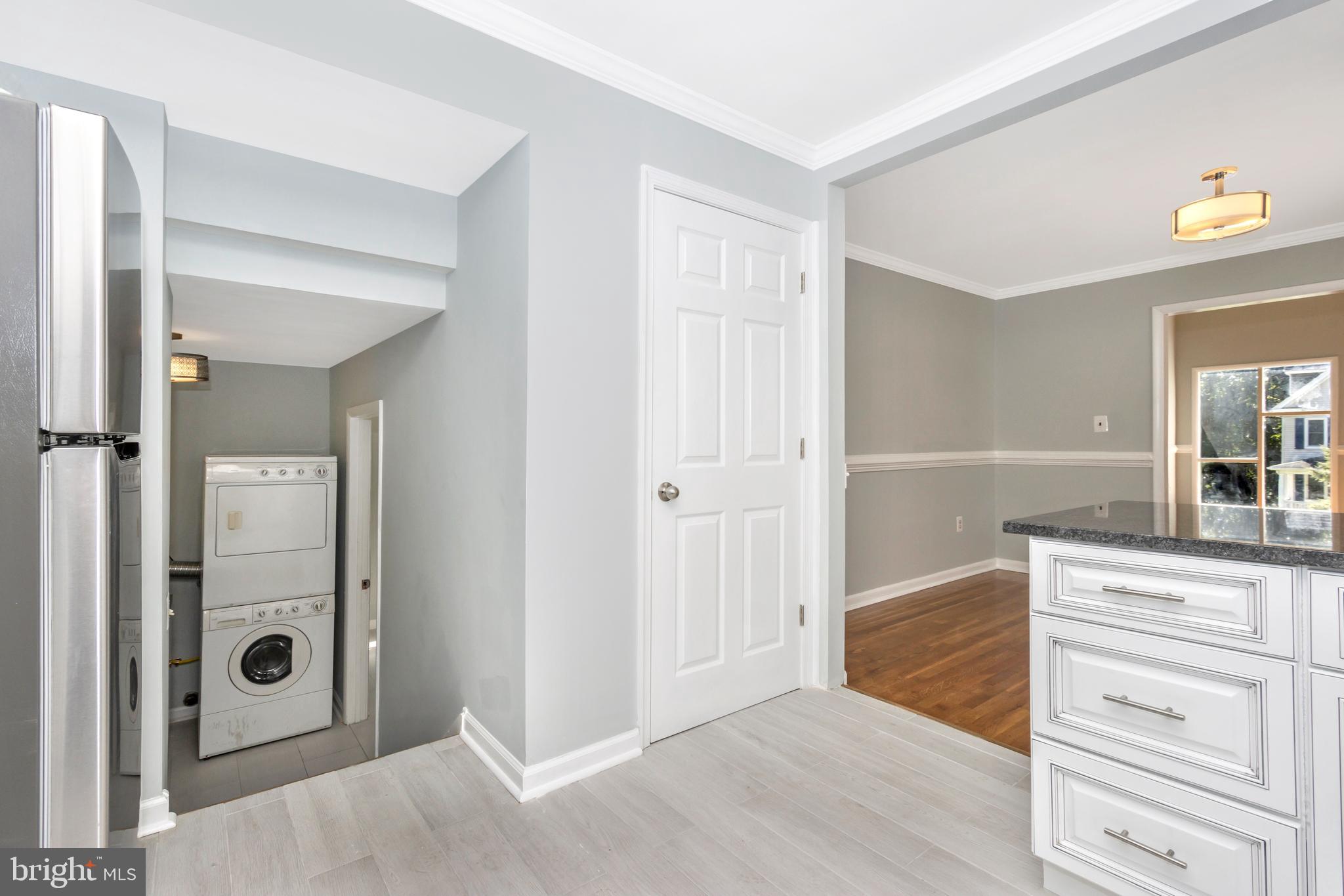 WINDSOR HILLS - Residential