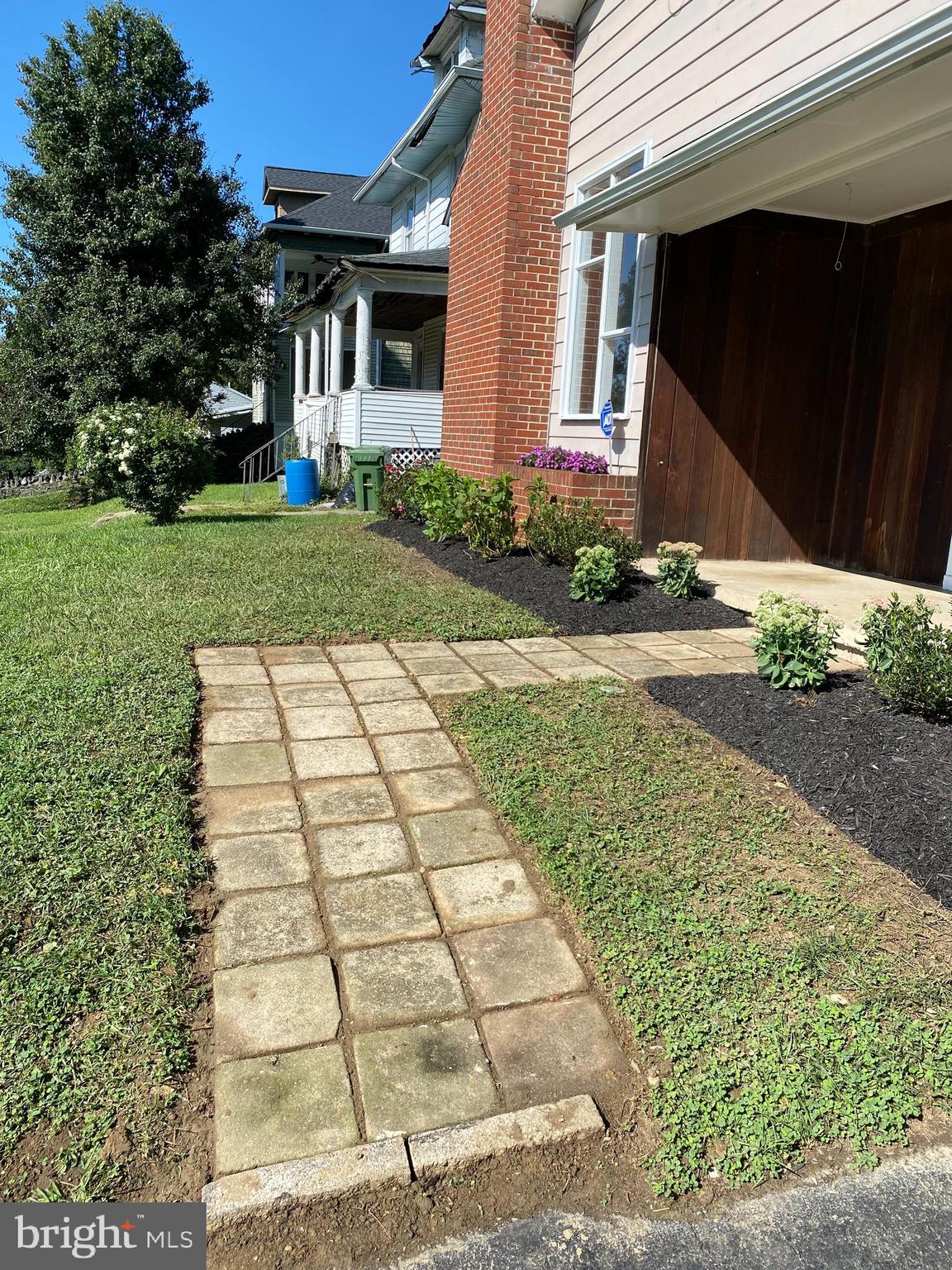 WINDSOR HILLS - Residential