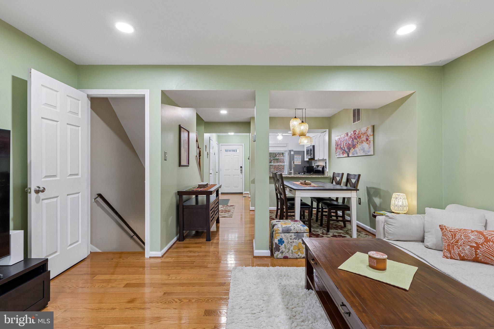 2544-D S ARLINGTON MILL DRIVE