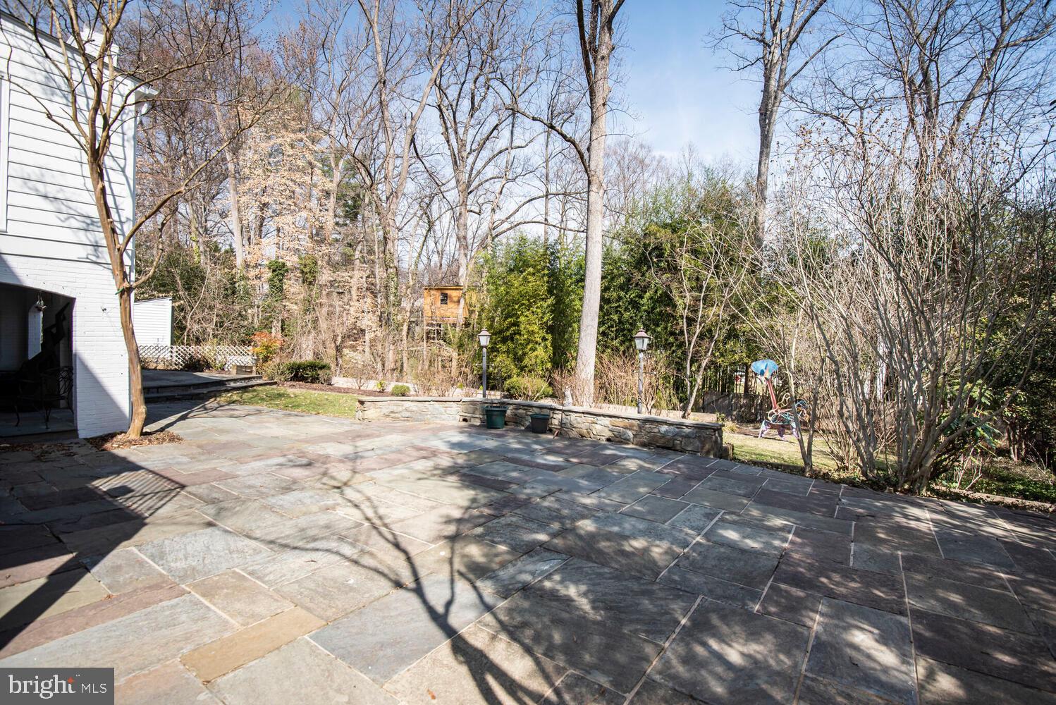 BURNING TREE VIEW - Residential Lease