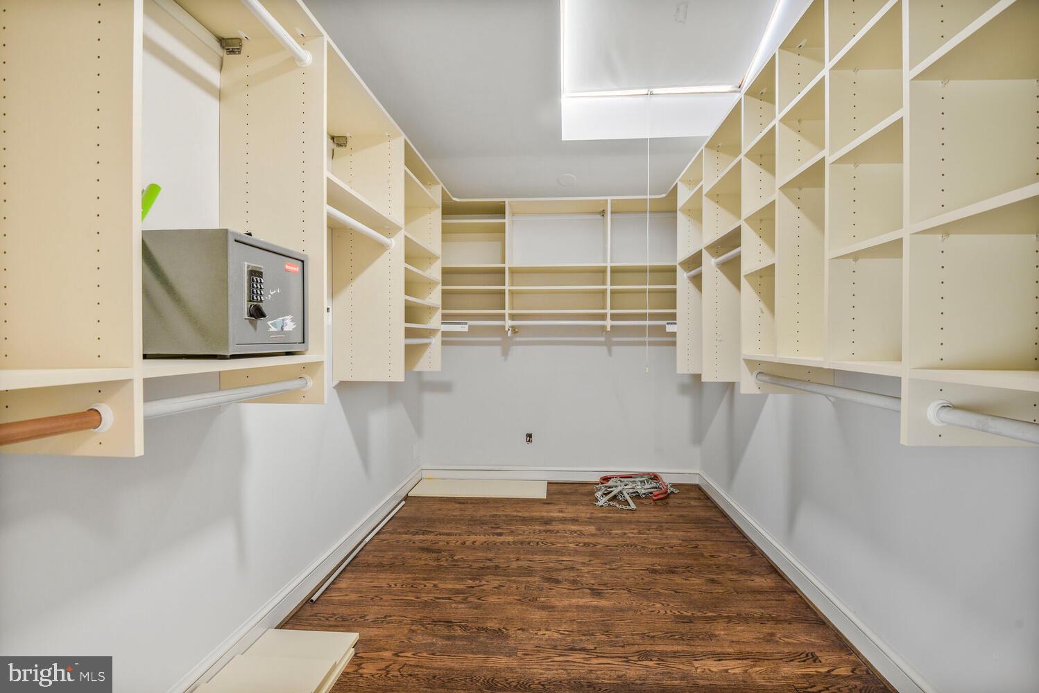 BURNING TREE VIEW - Residential Lease