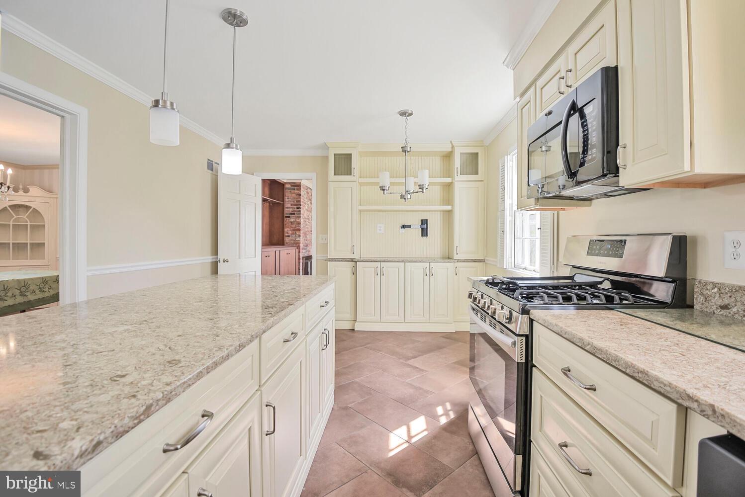 BURNING TREE VIEW - Residential Lease