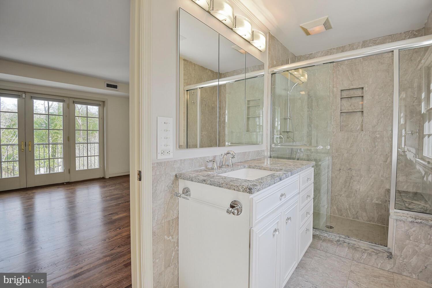 BURNING TREE VIEW - Residential Lease