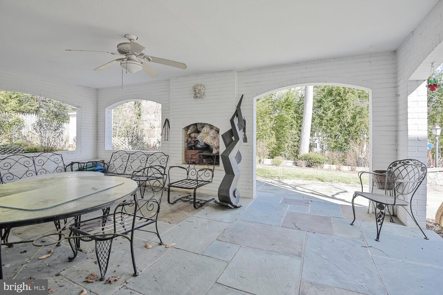 BURNING TREE VIEW - Residential Lease